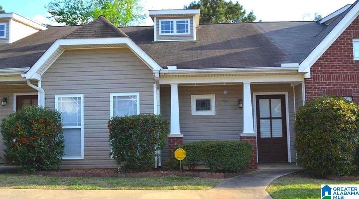 Photo 1 of 14 — 114 LITTLE JOHN CIRCLE, CALERA, AL 35040