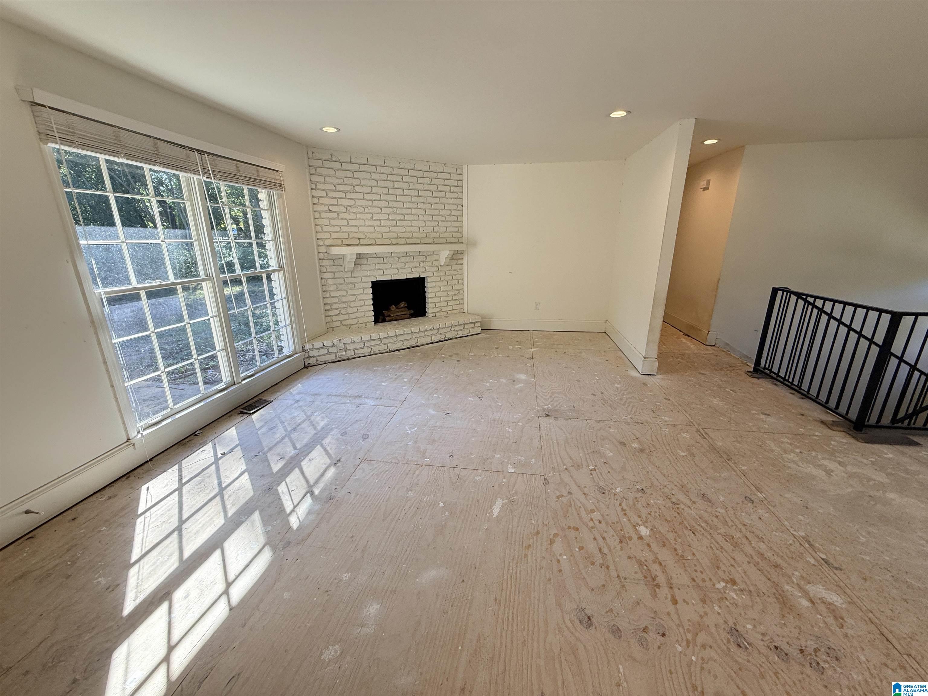 1305 WESTMINSTER PLACE