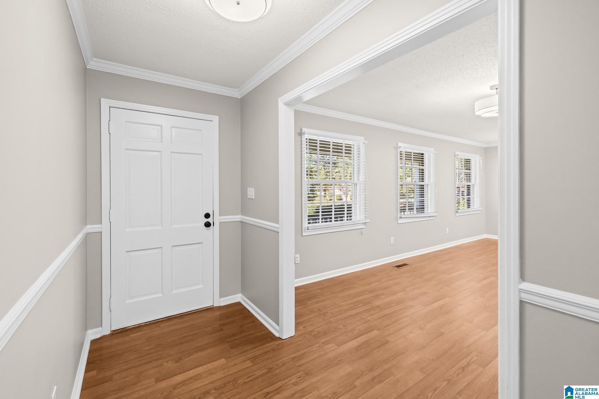 276 LOIS CIRCLE