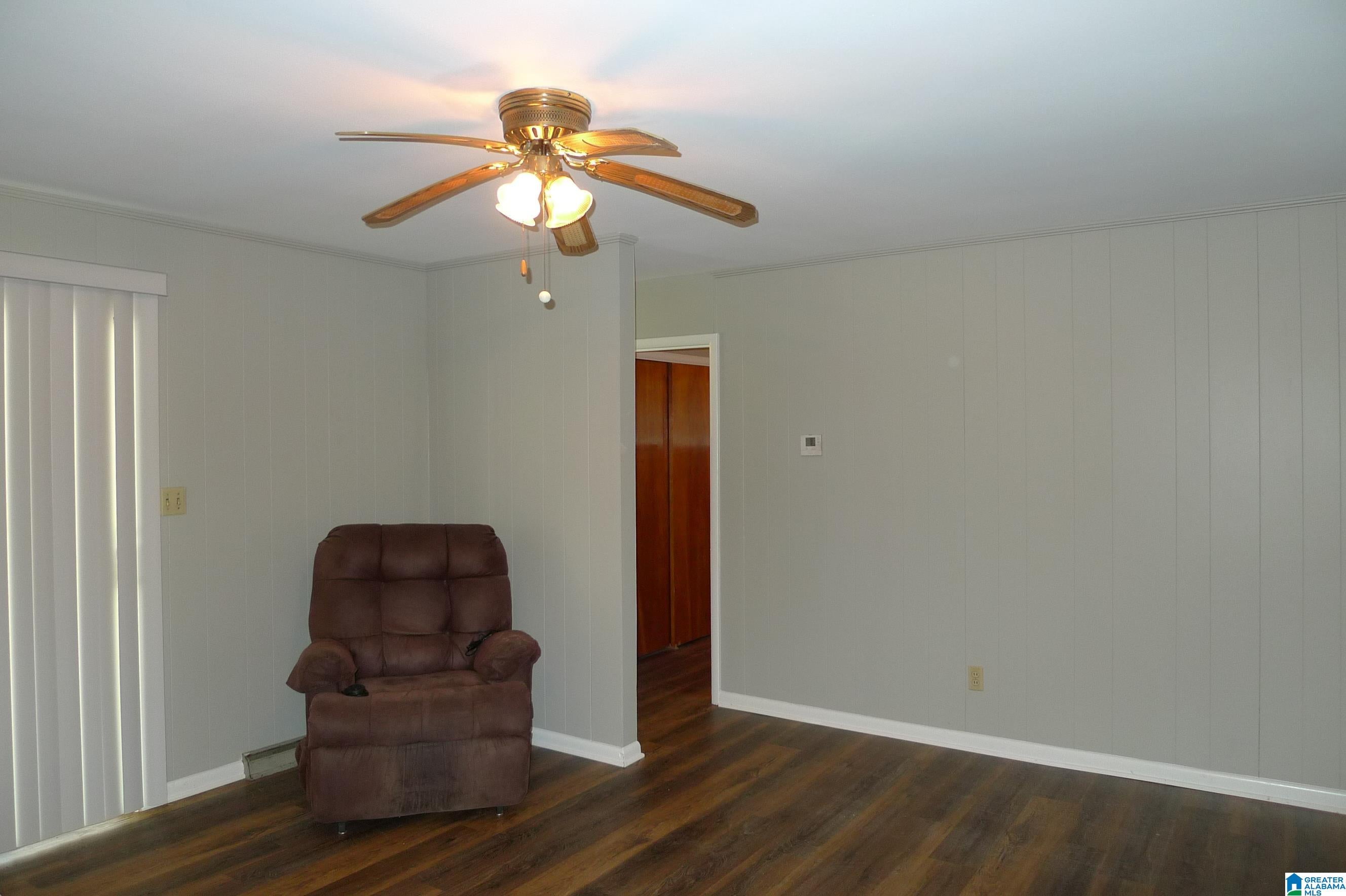 2105 LONGVIEW DRIVE