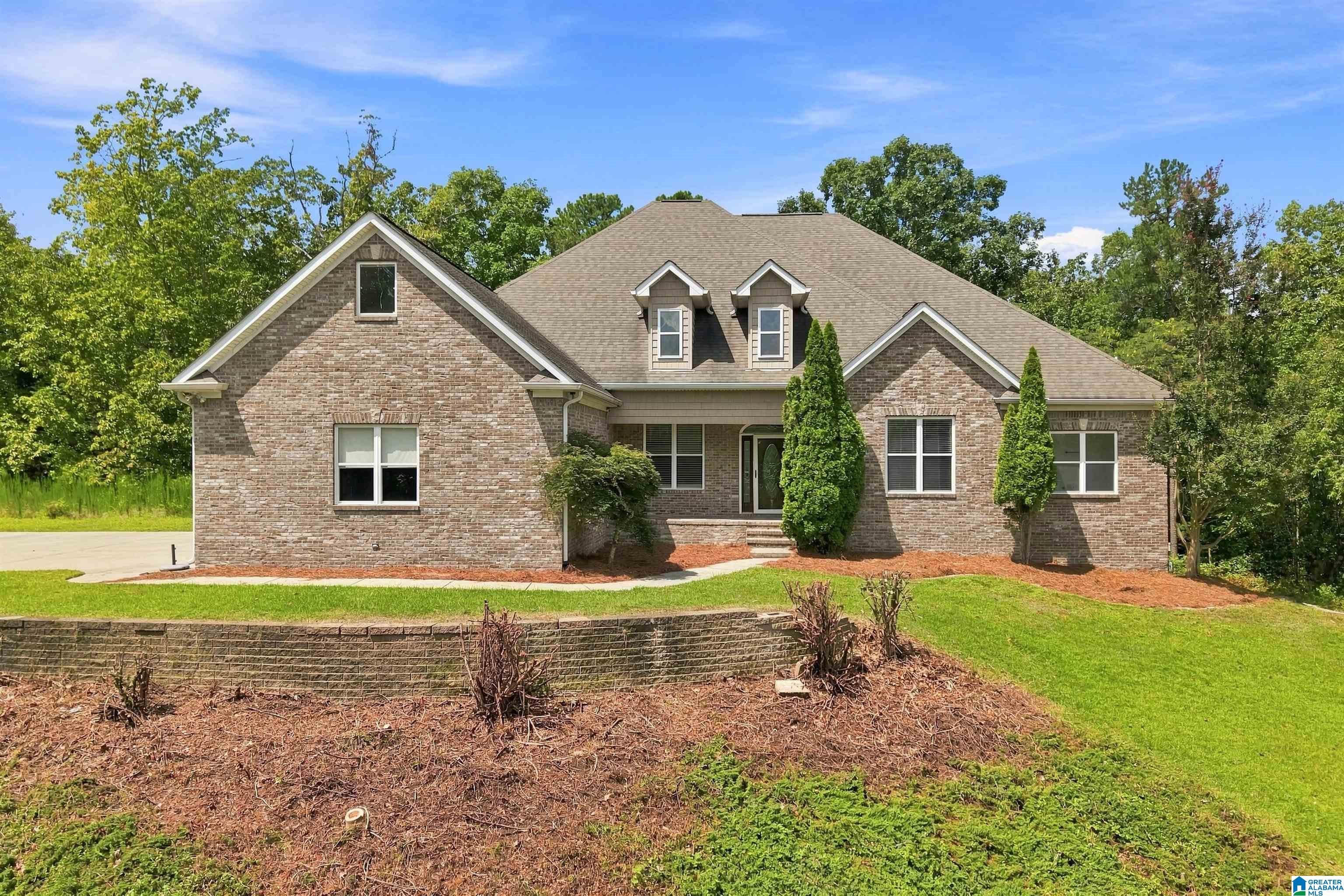 8504 WOODVIEW LANE