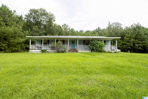 Photo of 535 Baltimore Road, HAYDEN, AL 35079 (MLS # 21461612)