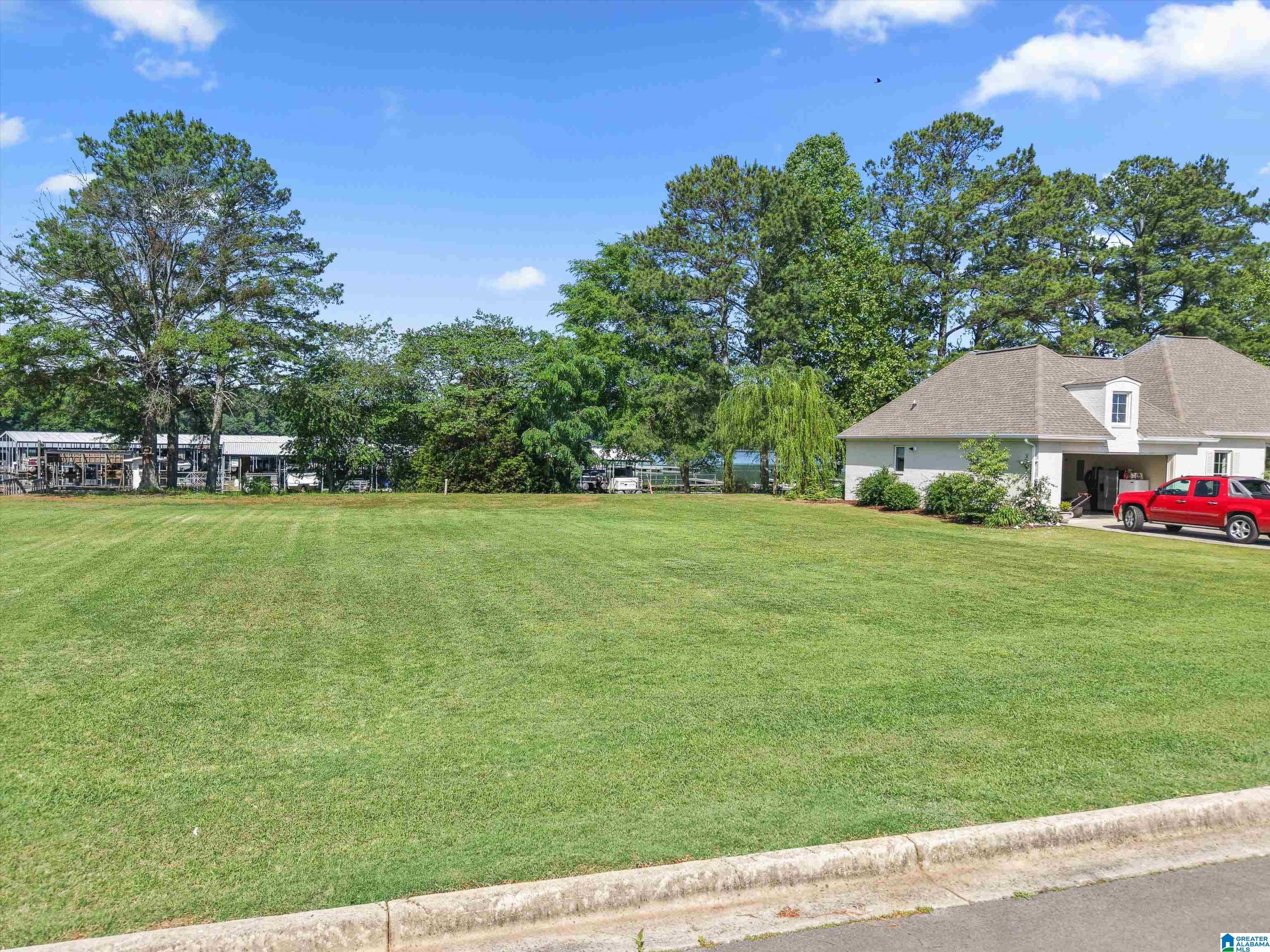 109 RIVERIA DRIVE 3
