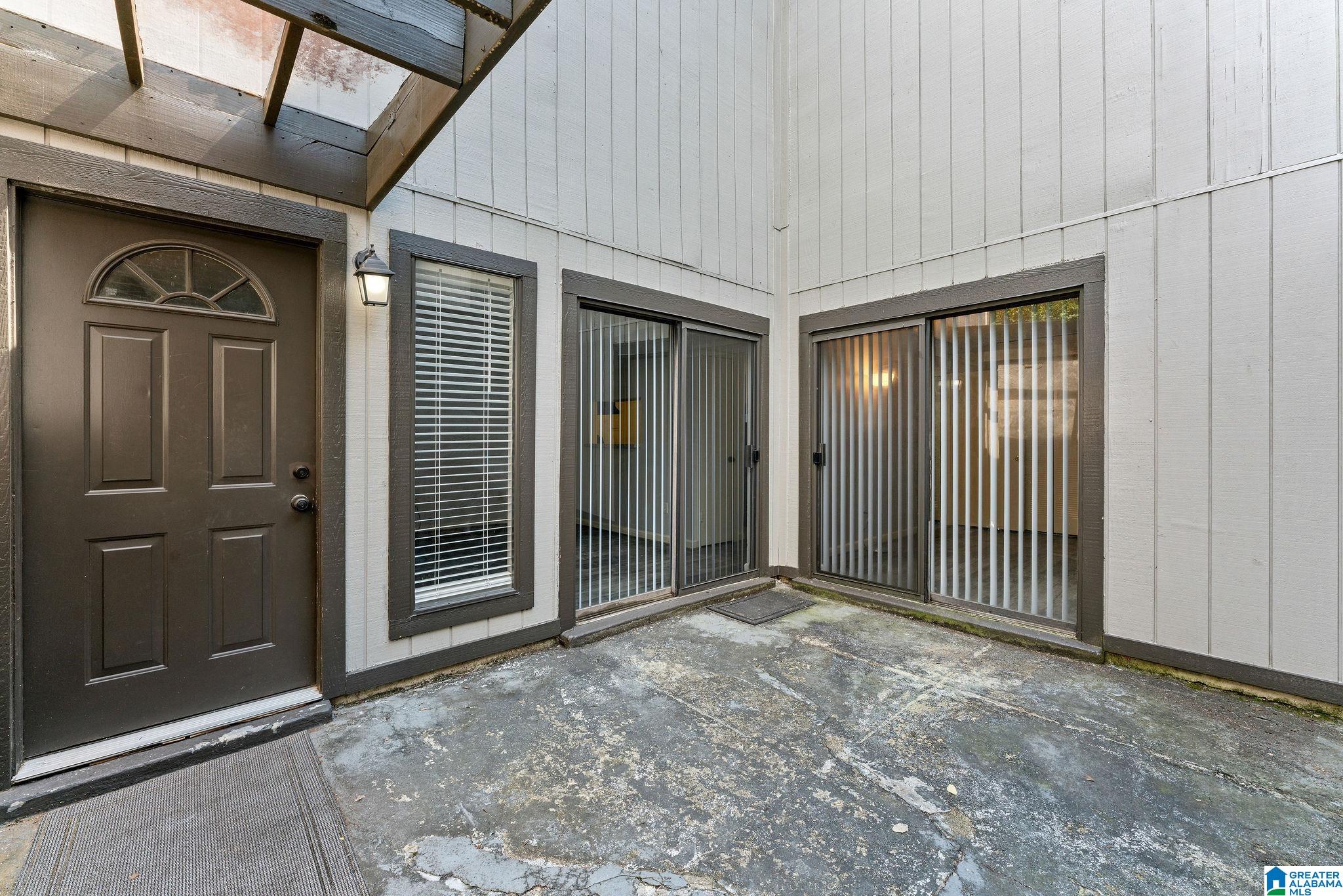 3350 ALTAMONT DRIVE S B-2