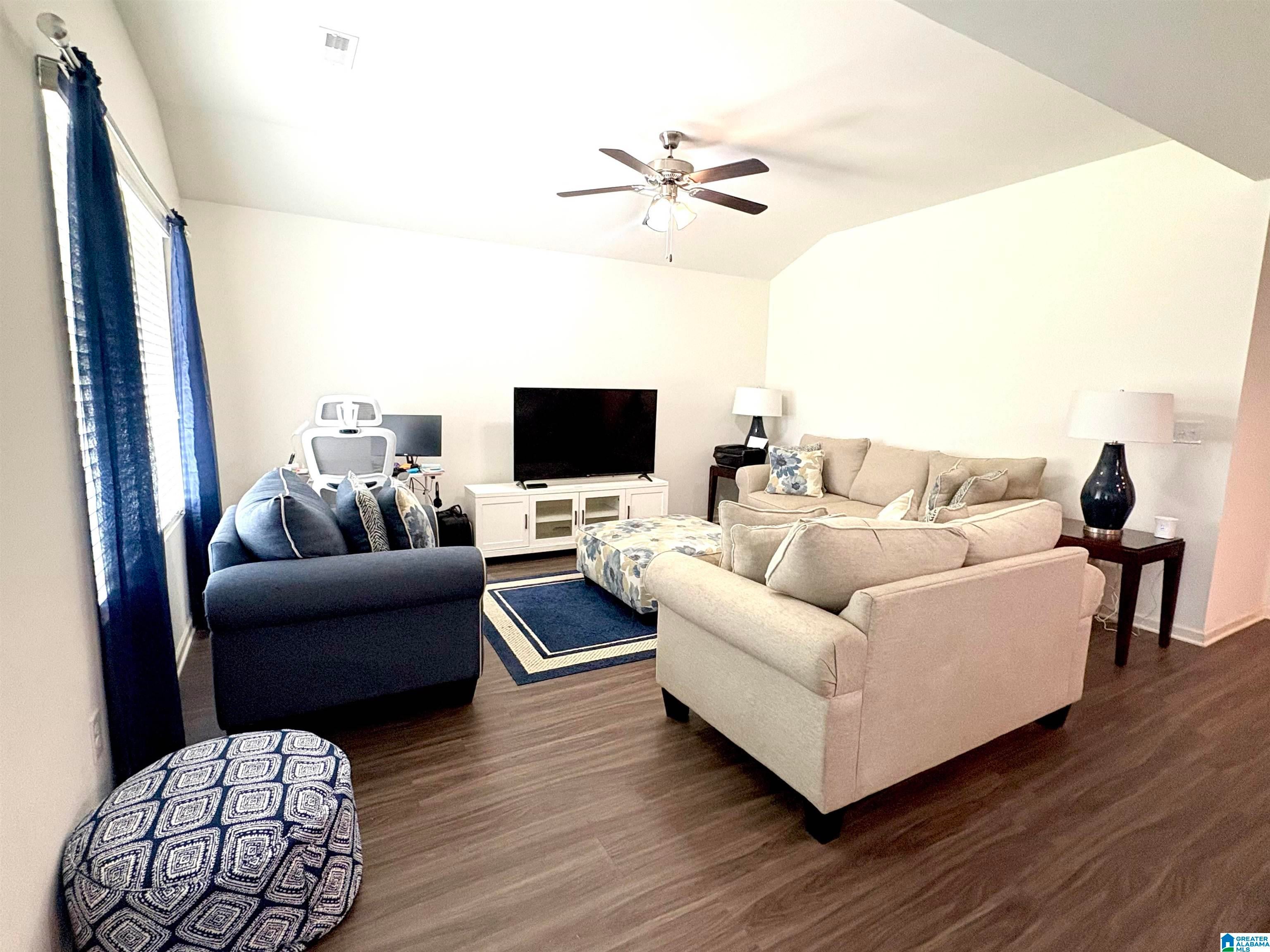 4690 WOODFORD CIRCLE