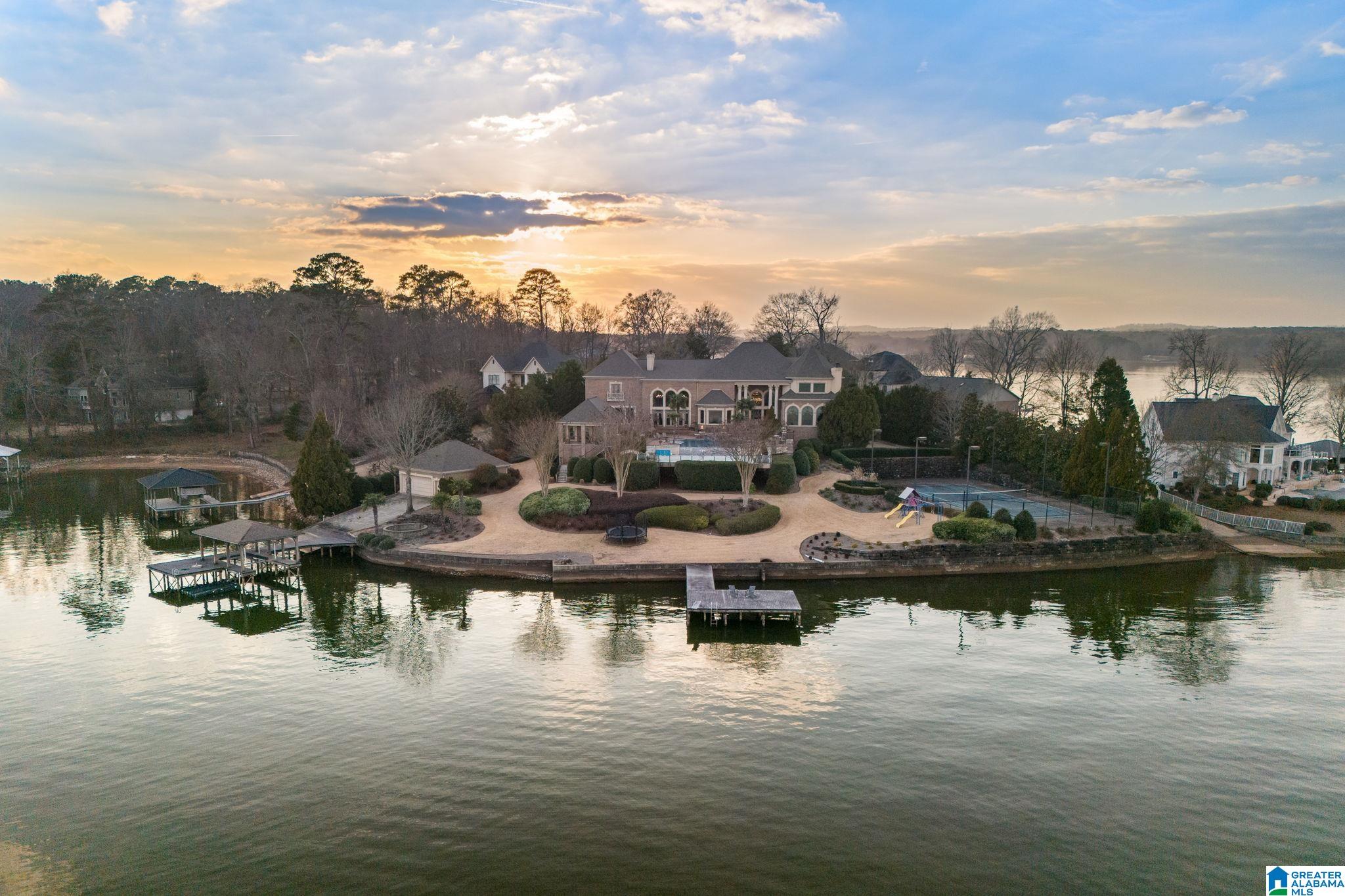 2023 RIVER OAKS POINT