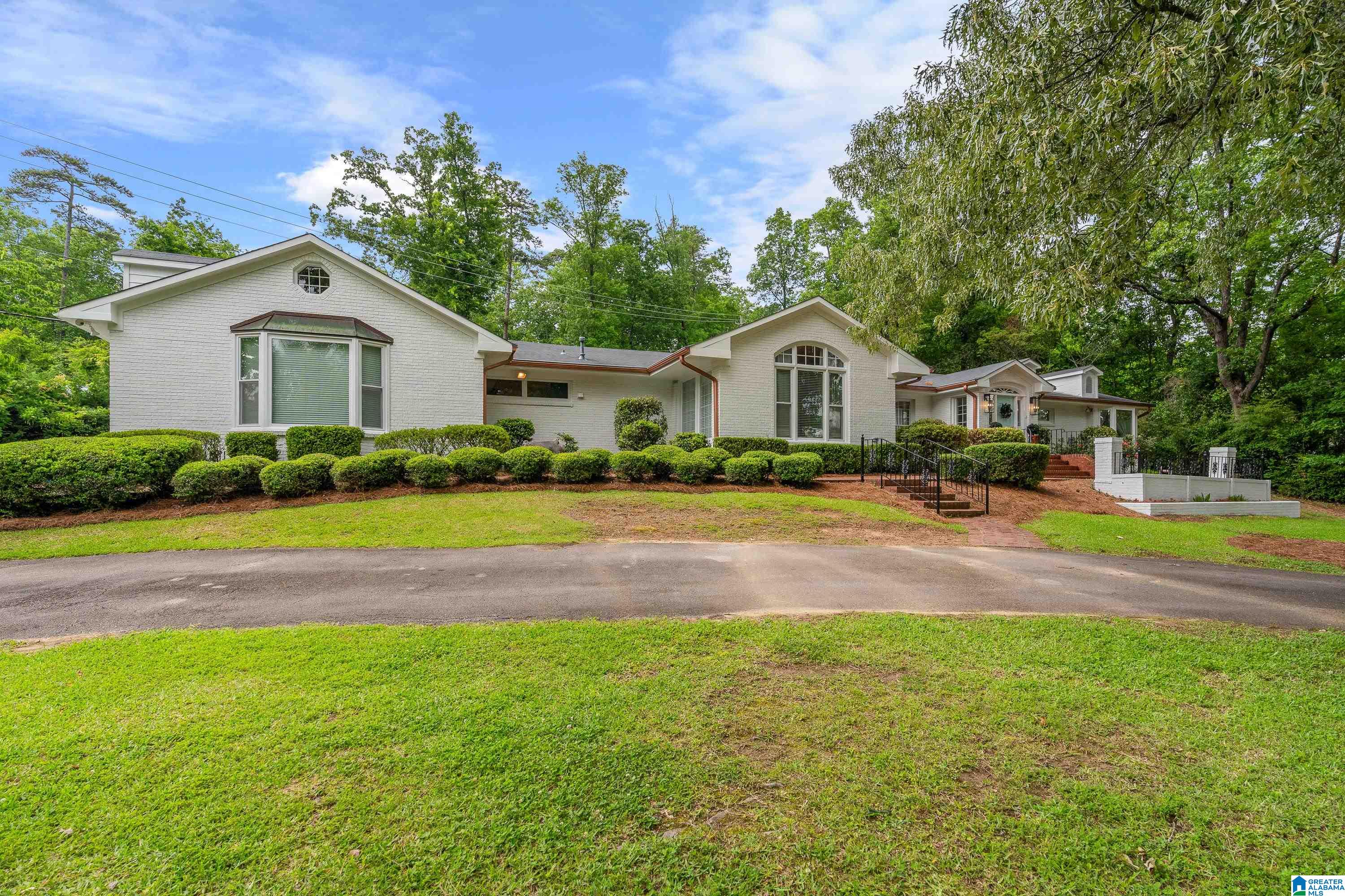 3208 N WOODRIDGE ROAD