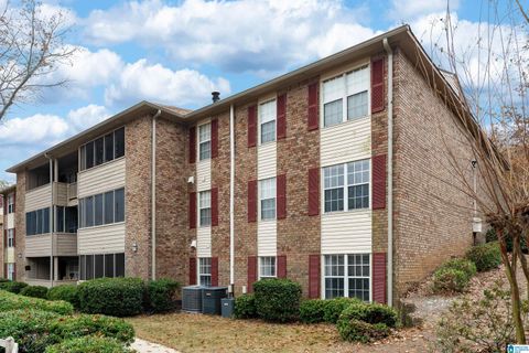 1002 PATTON CREEK LANE 1002 HOOVER AL 35226