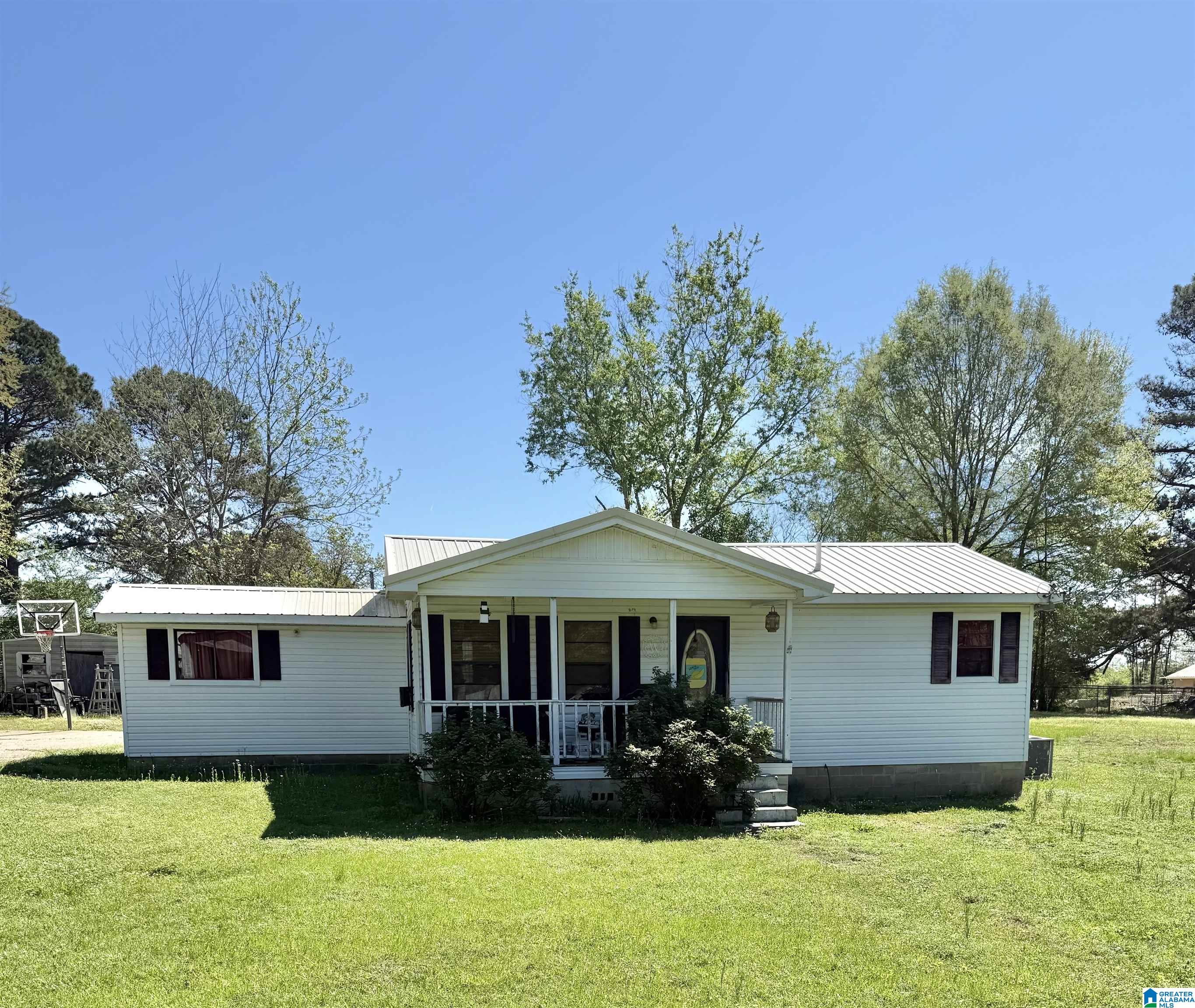 Photo 1 of 1 — 72 COUNTRYVIEW CIRCLE, DORA, AL 35062