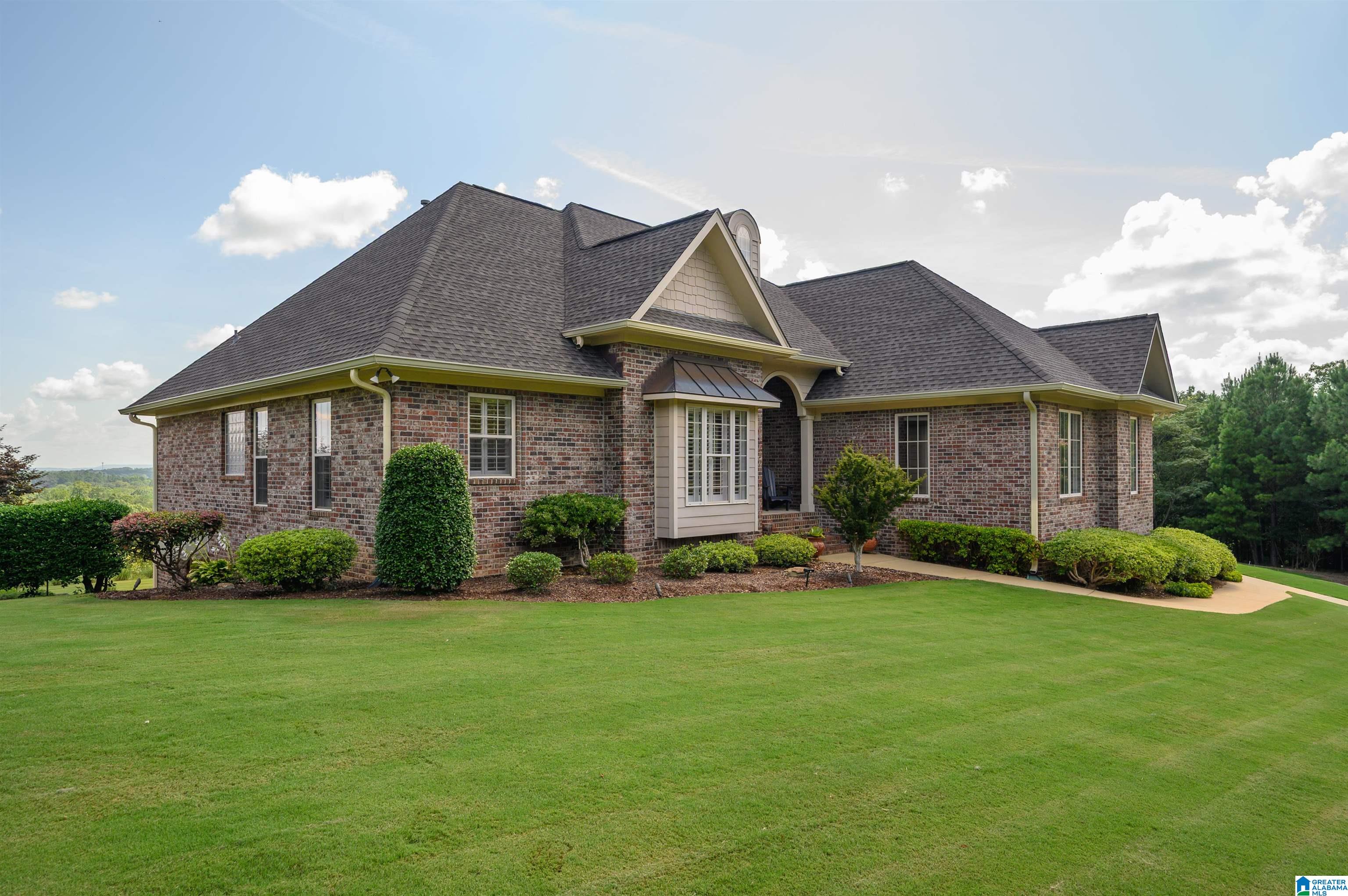 5025 CREEK BLUFF