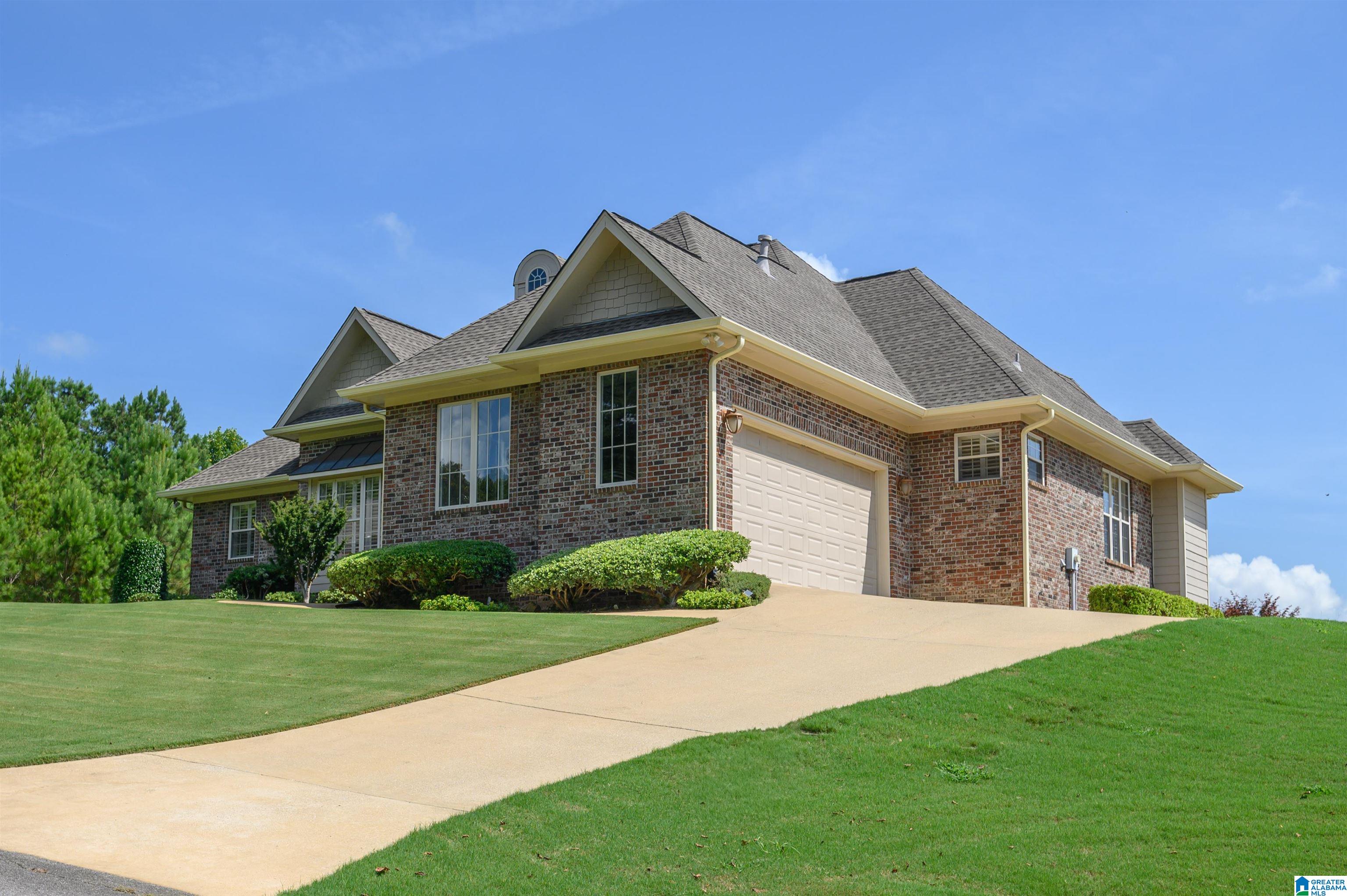 5025 CREEK BLUFF