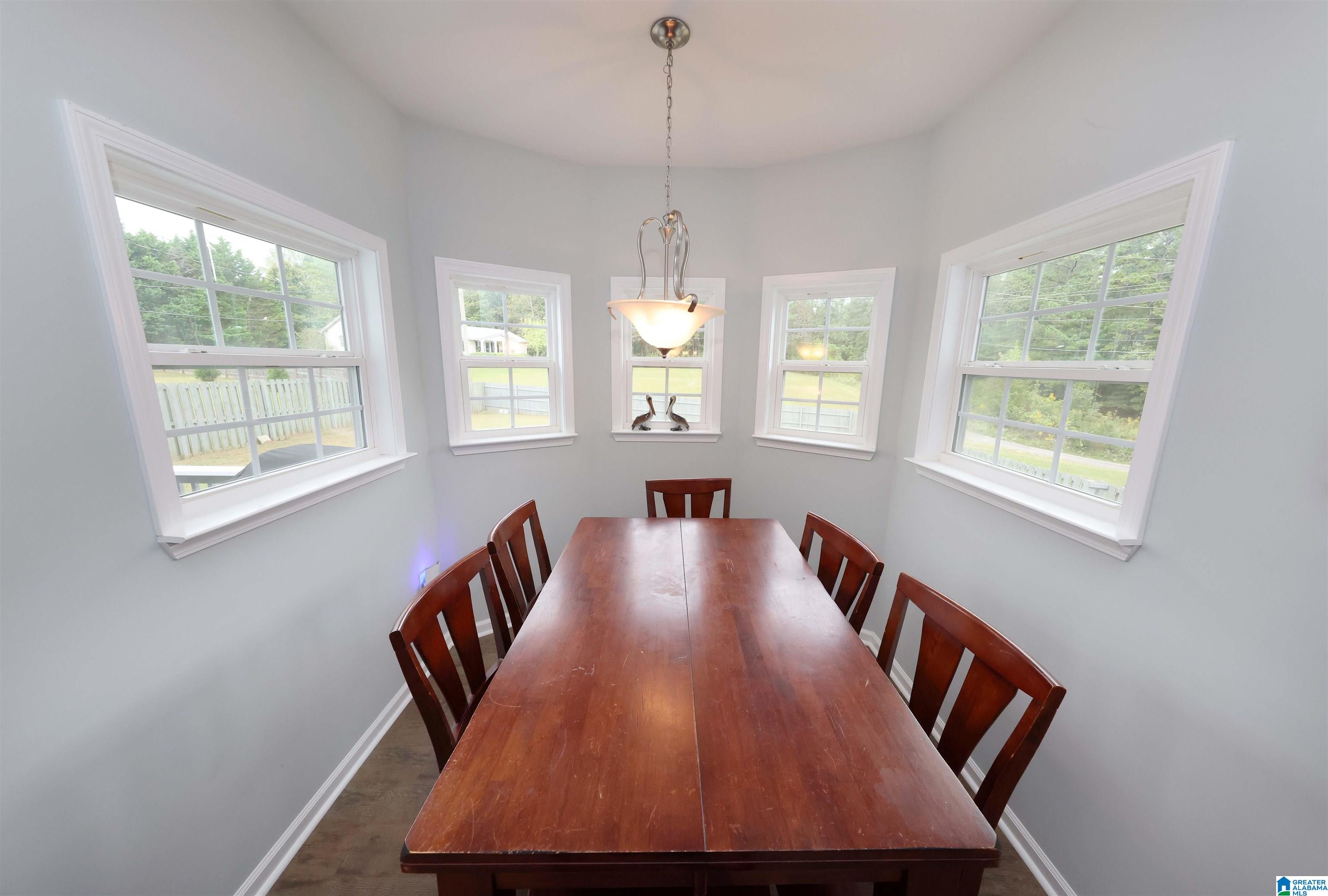 1400 TUNNEL MTN ROAD