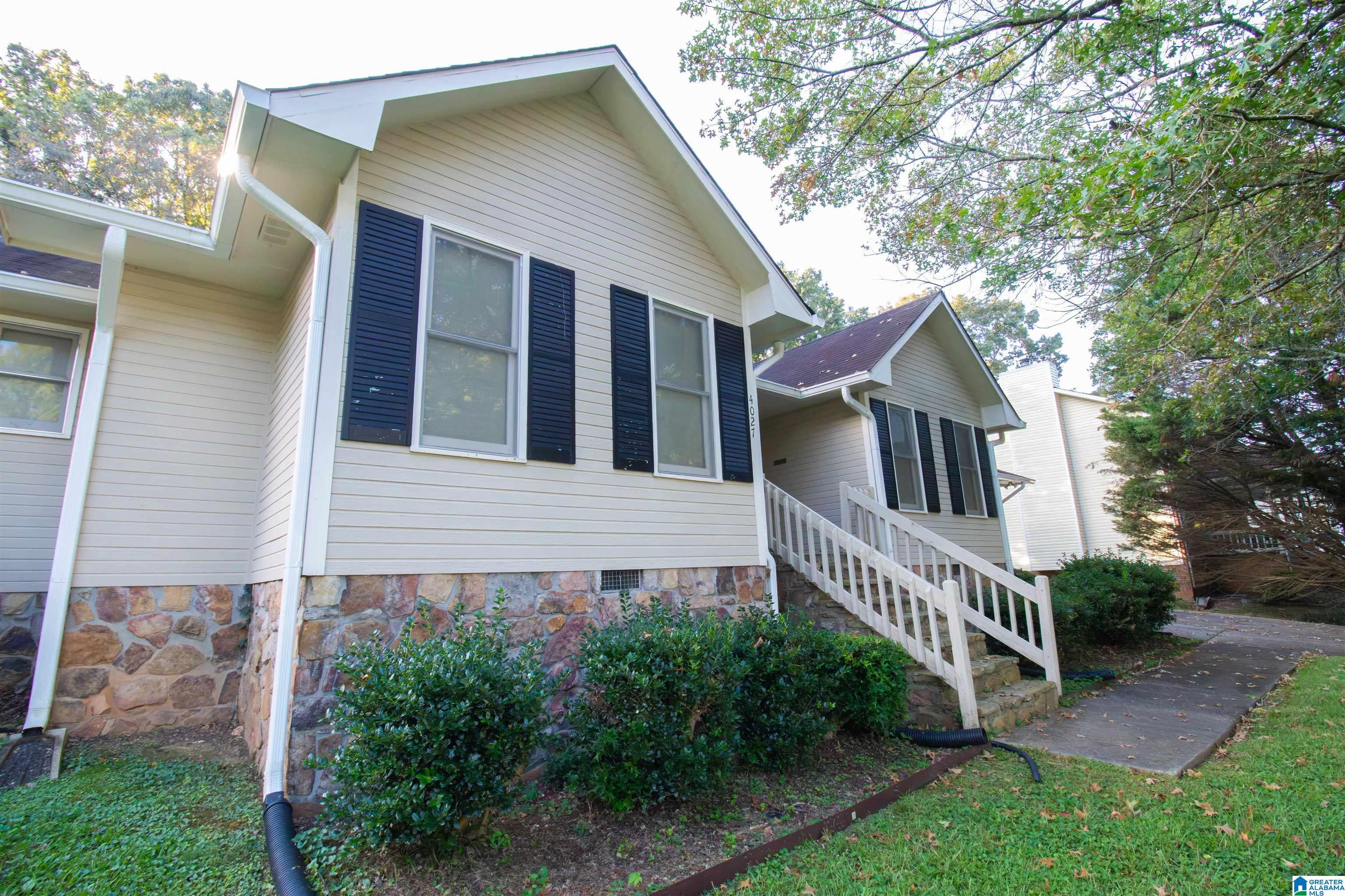 4027 FOREST LANE