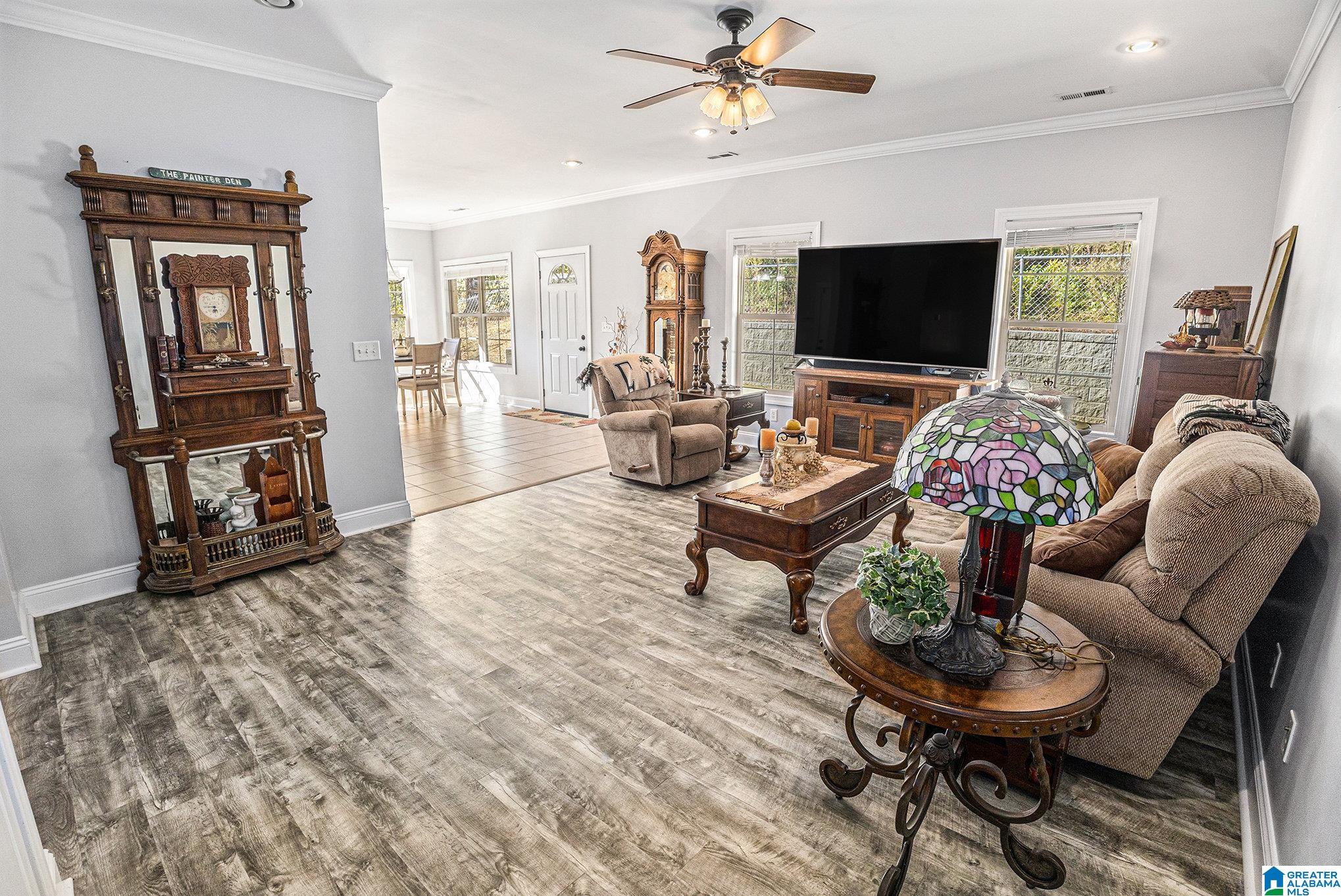 112 CANTERBURY COURT