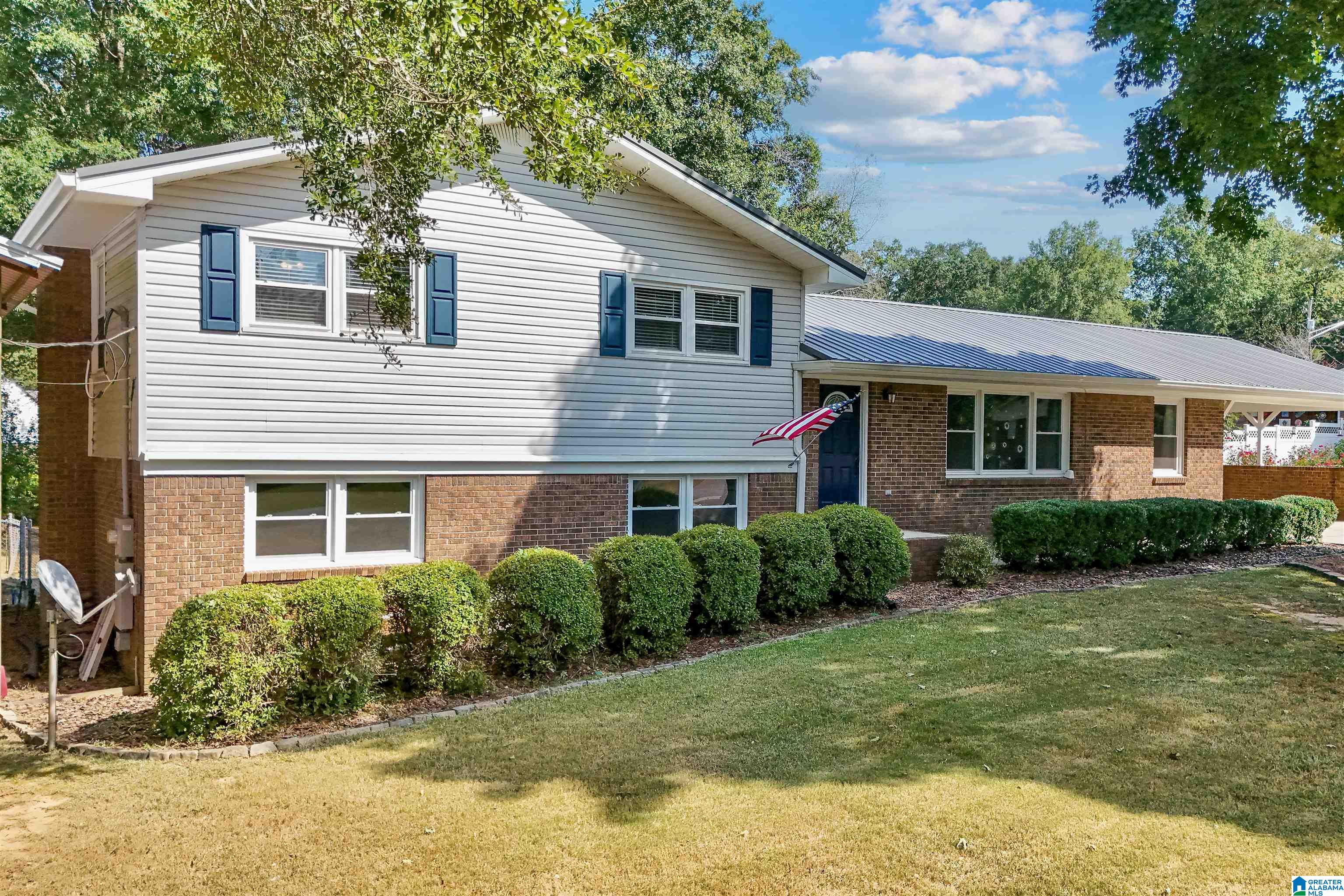 105 PINE TREE CIRCLE