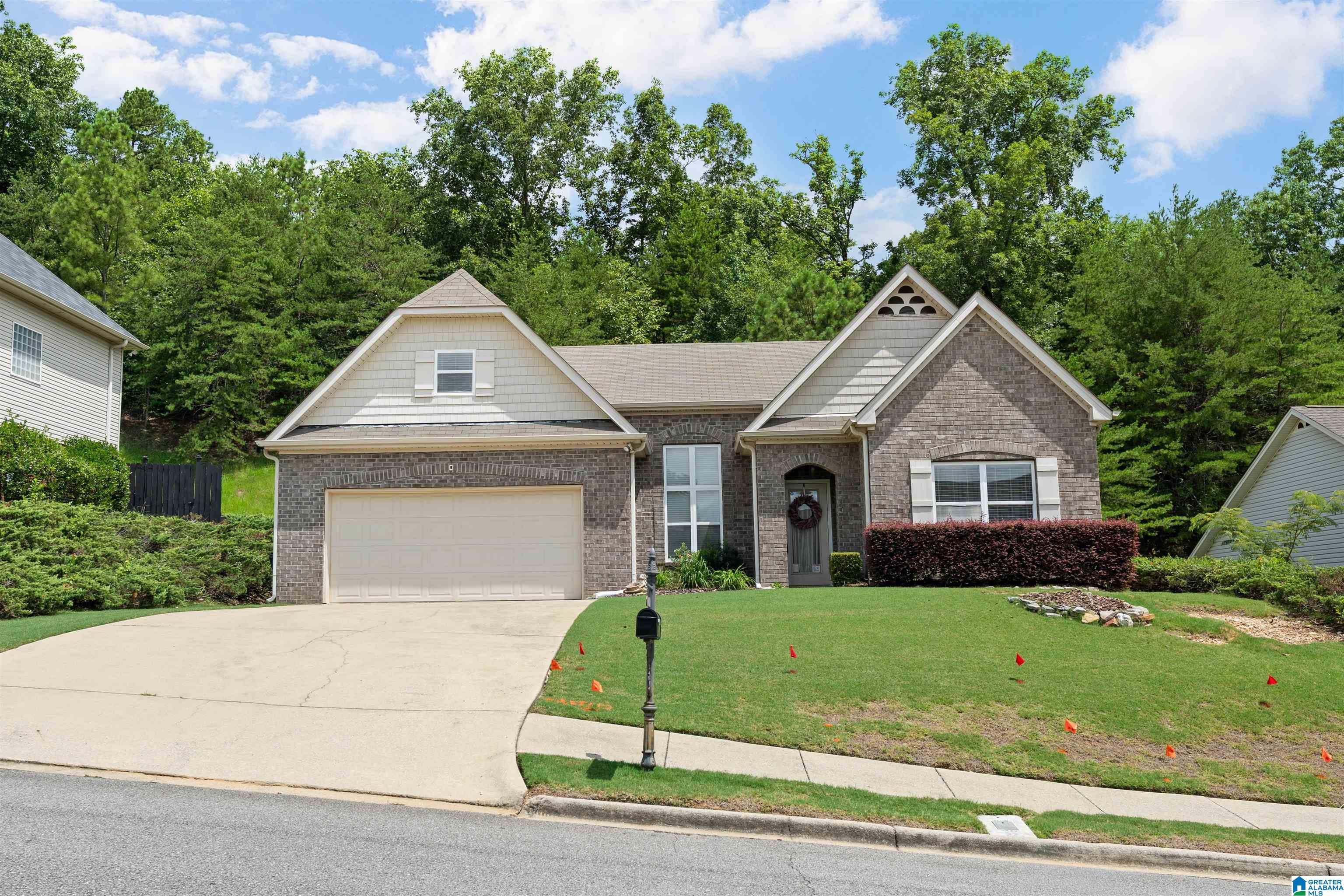 Photo 1 of 33 — 4462 FAIRMONT DRIVE, PINSON, AL 35126