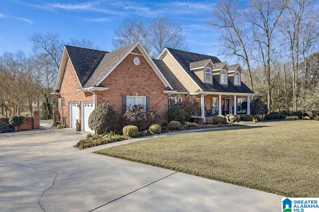 8425 STRATFORD DRIVE