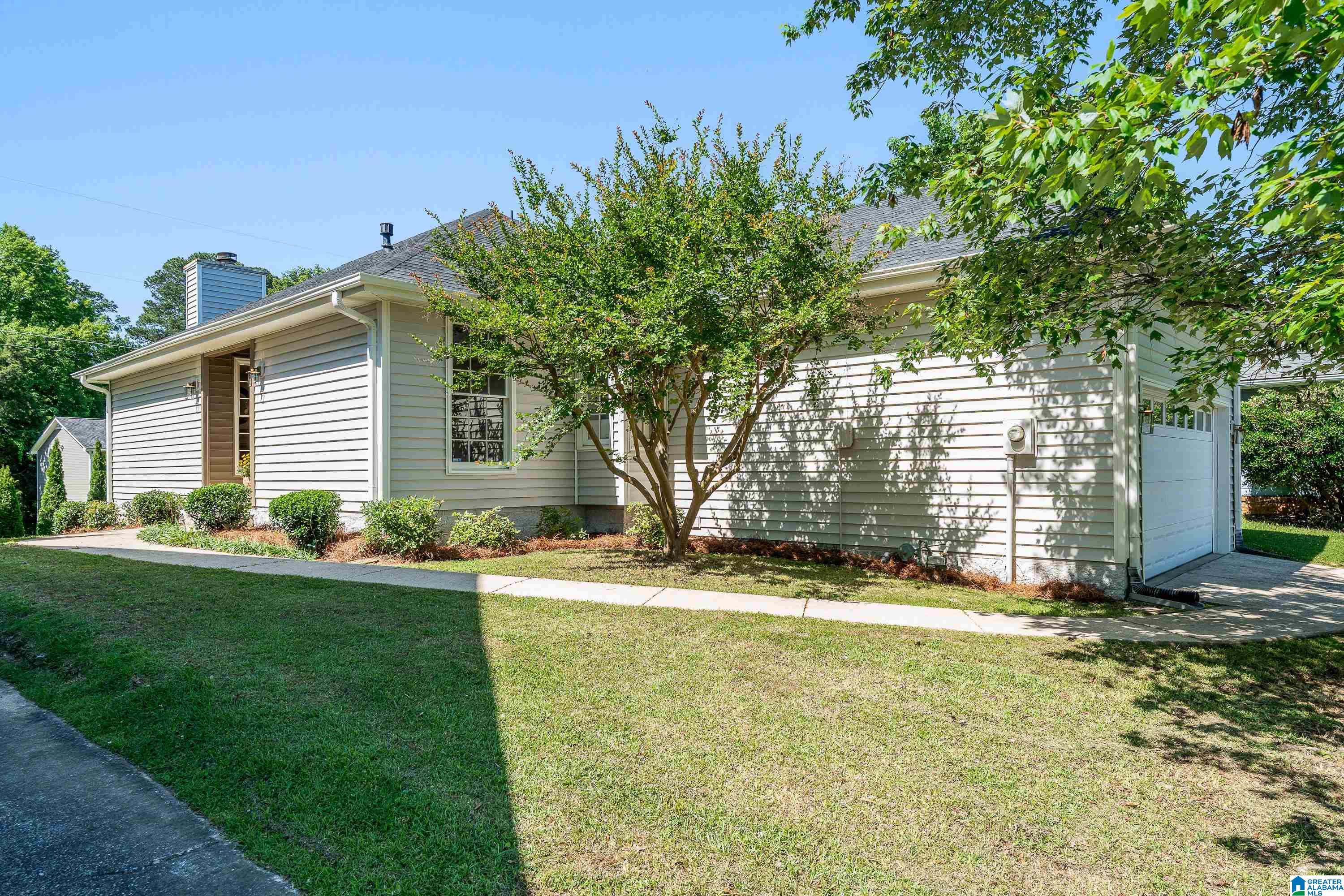 181 S POINTE DRIVE