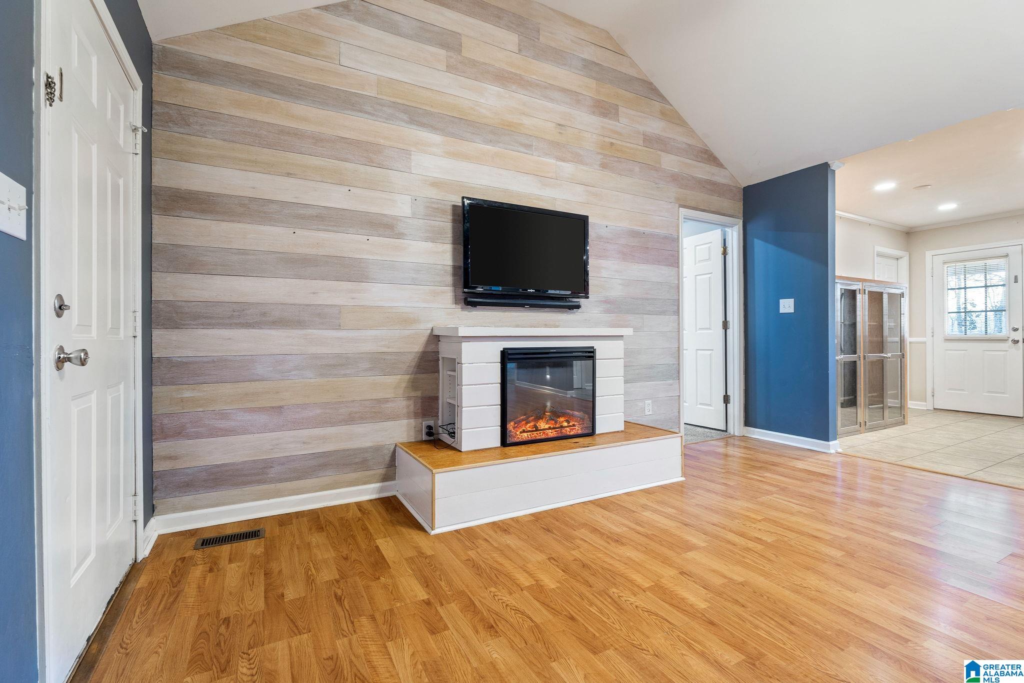 275 PATS DRIVE