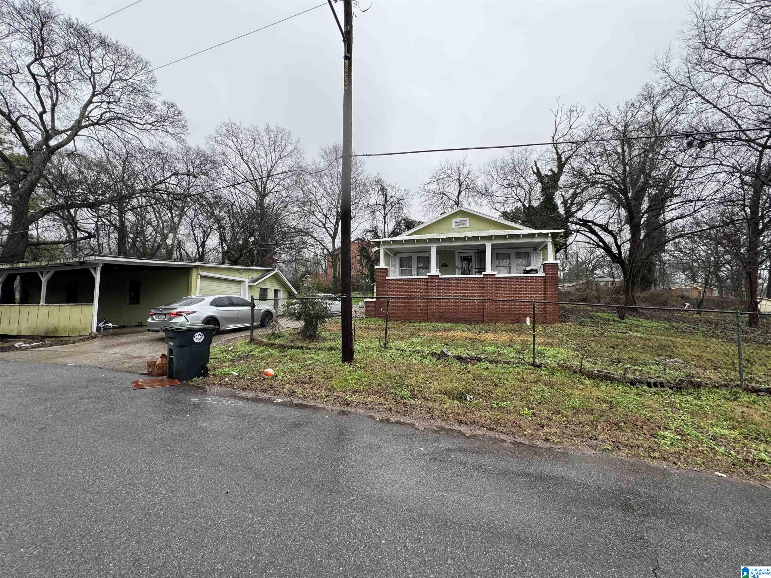 3515 CARVER AVENUE SW