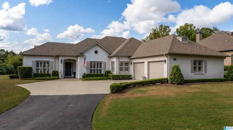 631 HIGHLAND COURT VESTAVIA HILLS AL 35242