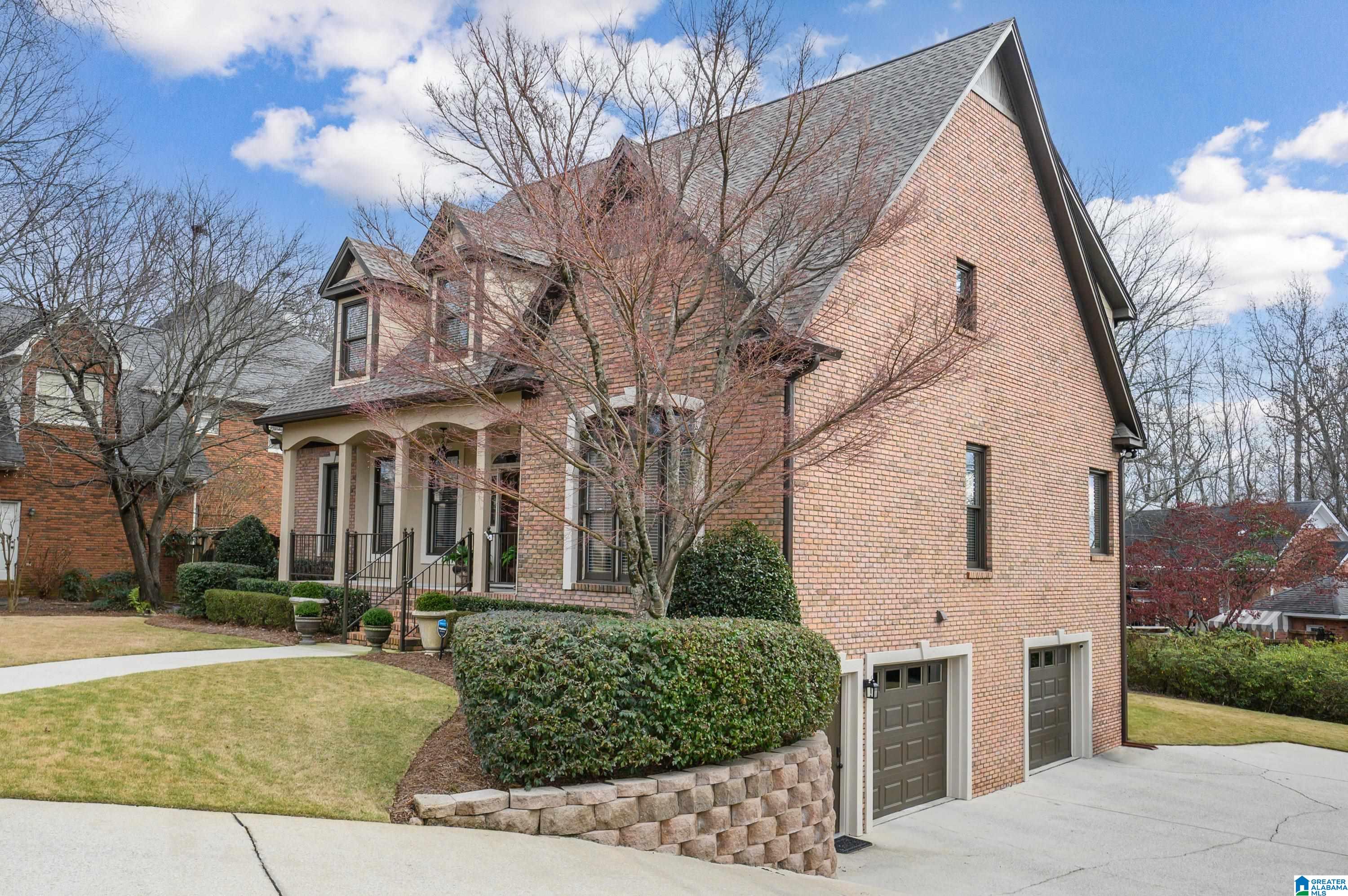 1645 CROSSGATE DRIVE