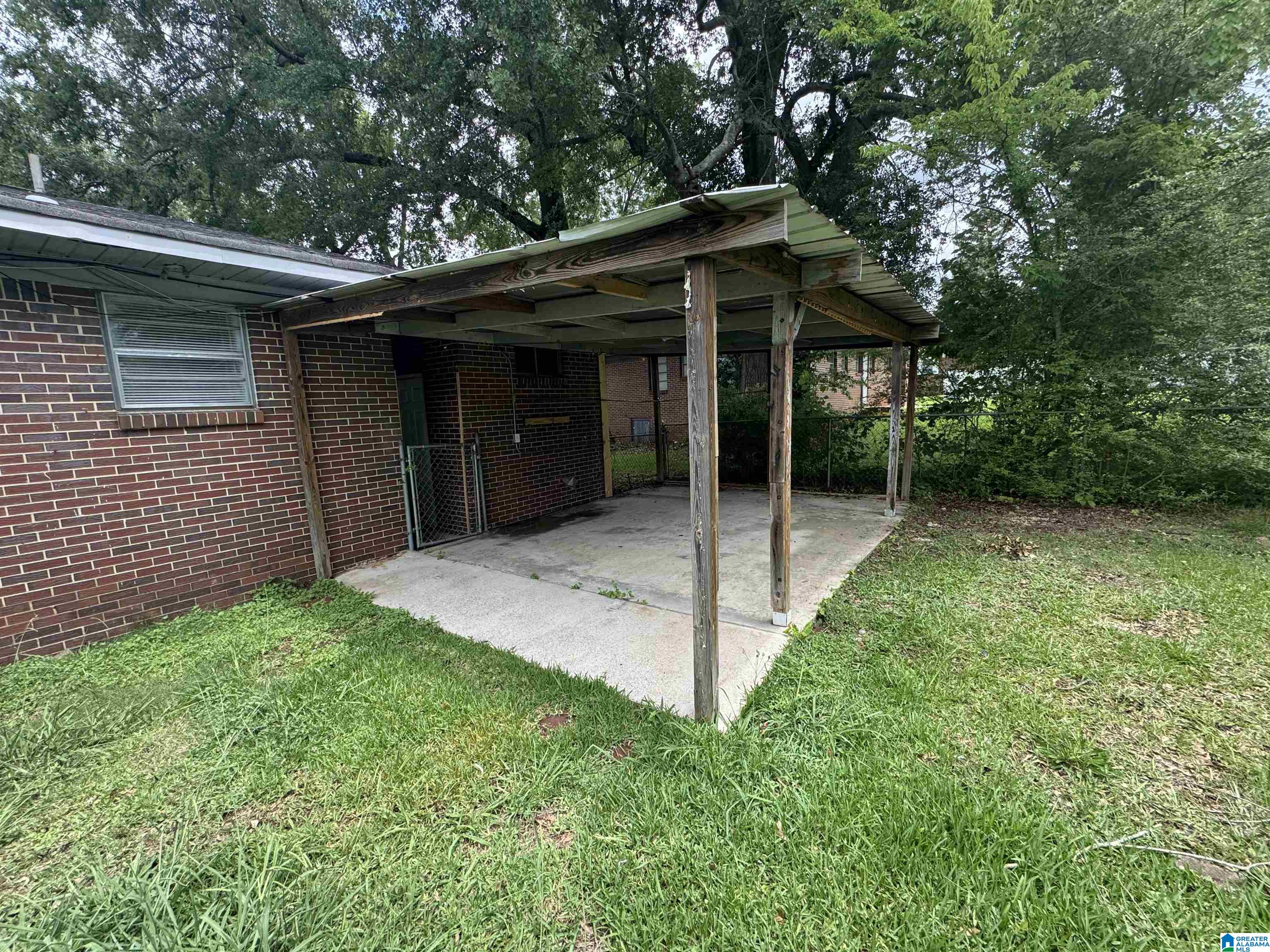 1217 BUNCHIE STREET