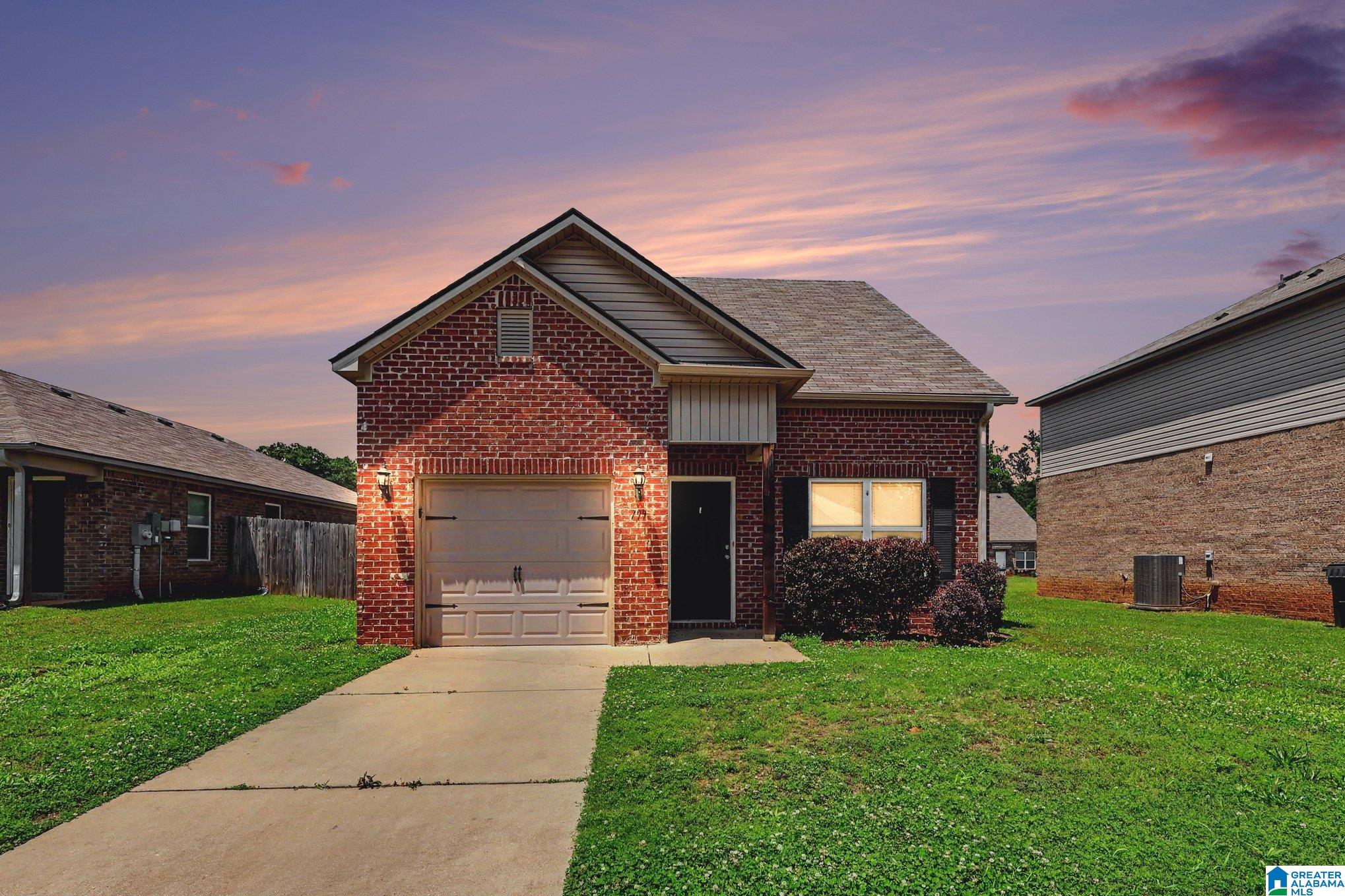 Photo 1 of 23 — 799 THE HEIGHTS LANE, CALERA, AL 35040