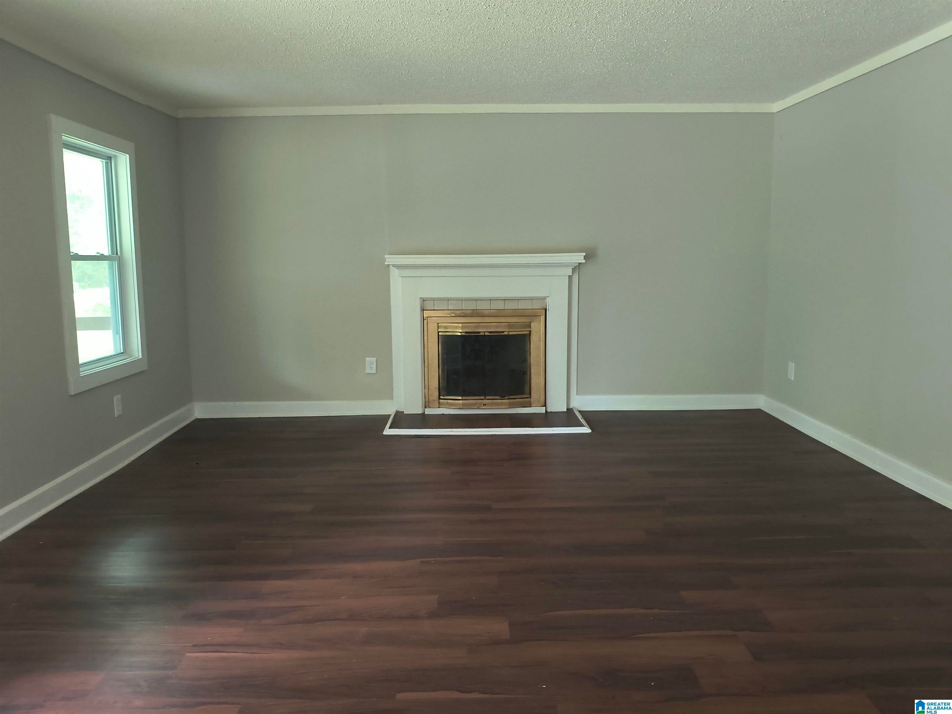 5223 LOOP ROAD