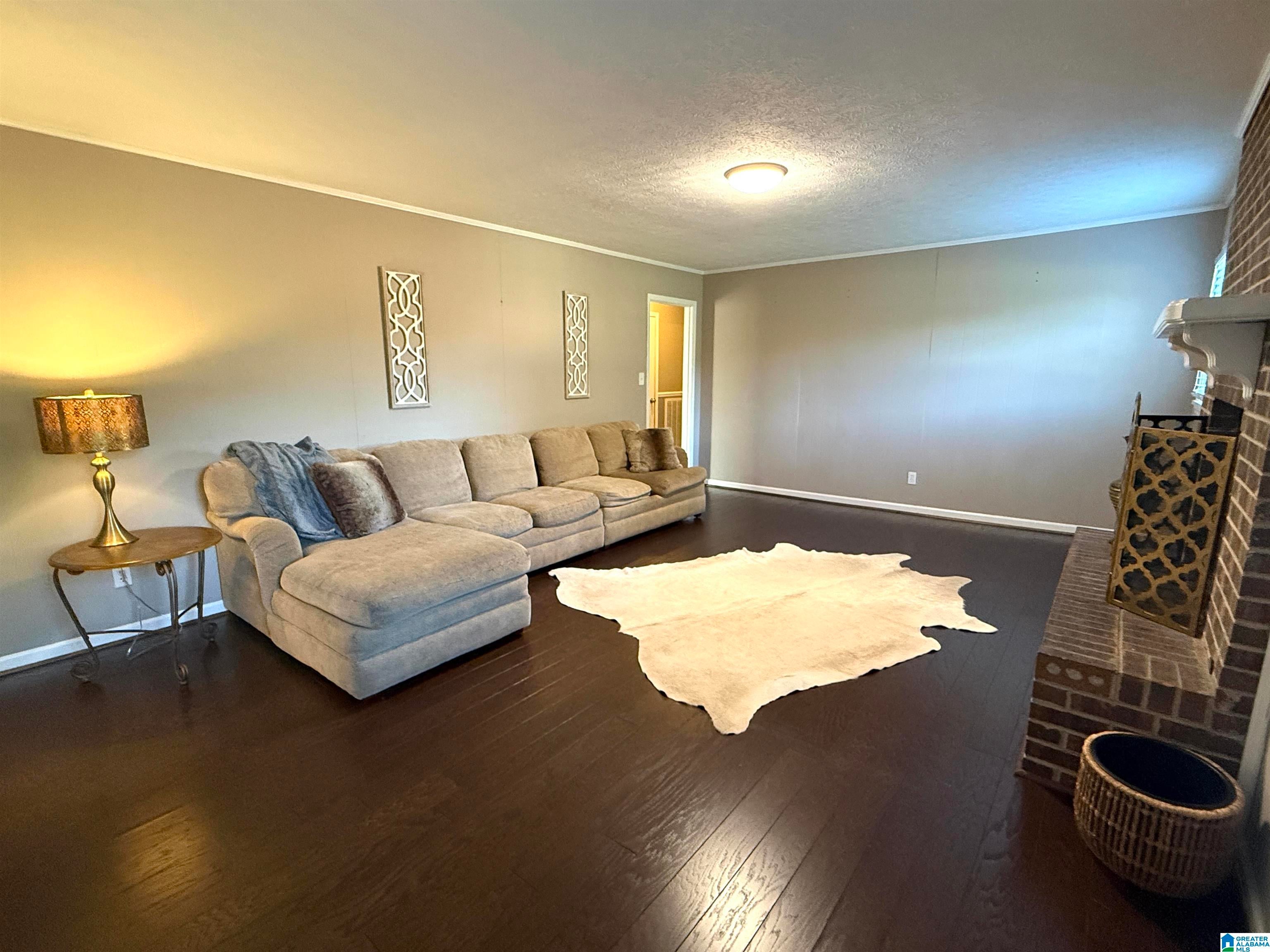 2329 VALLEY LANE