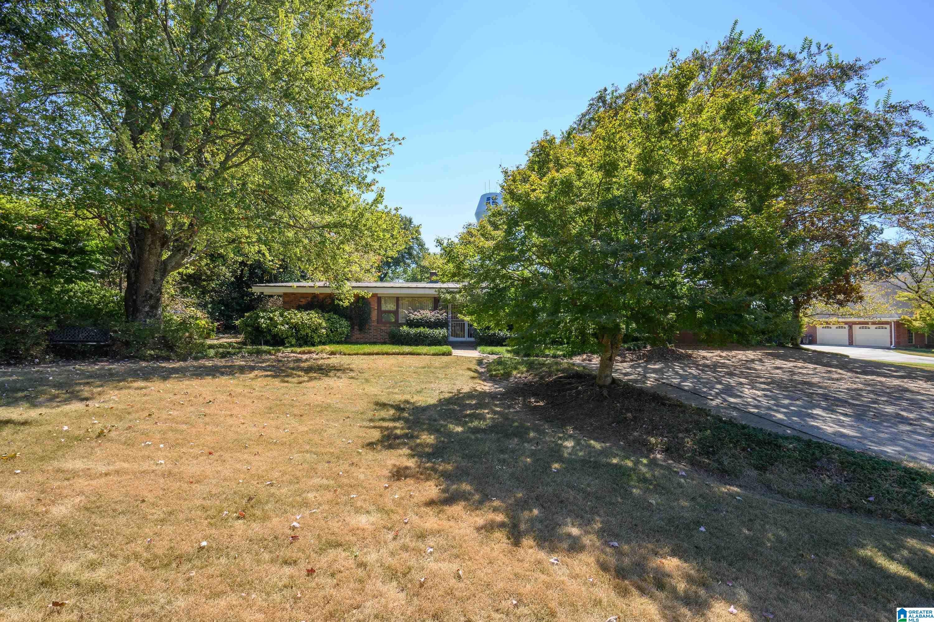 2423 VESTAVIA DRIVE
