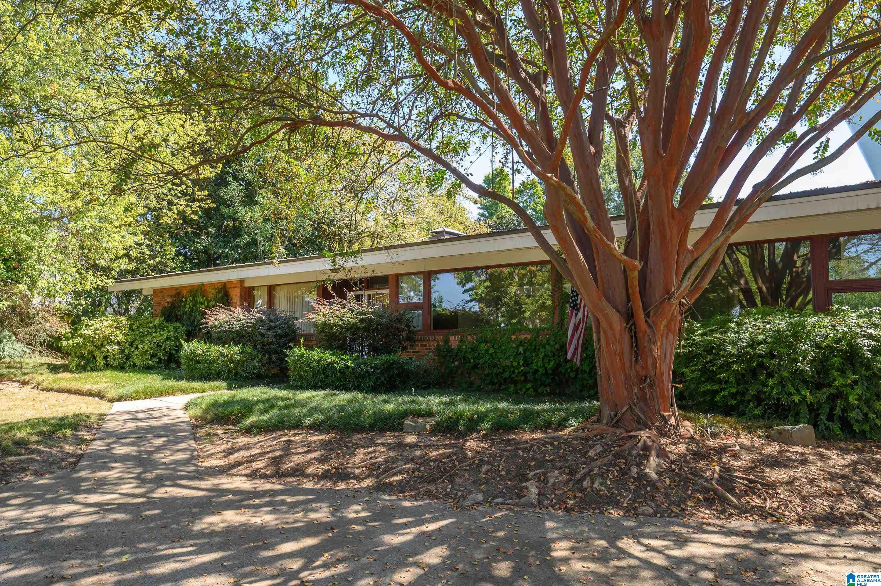2423 VESTAVIA DRIVE