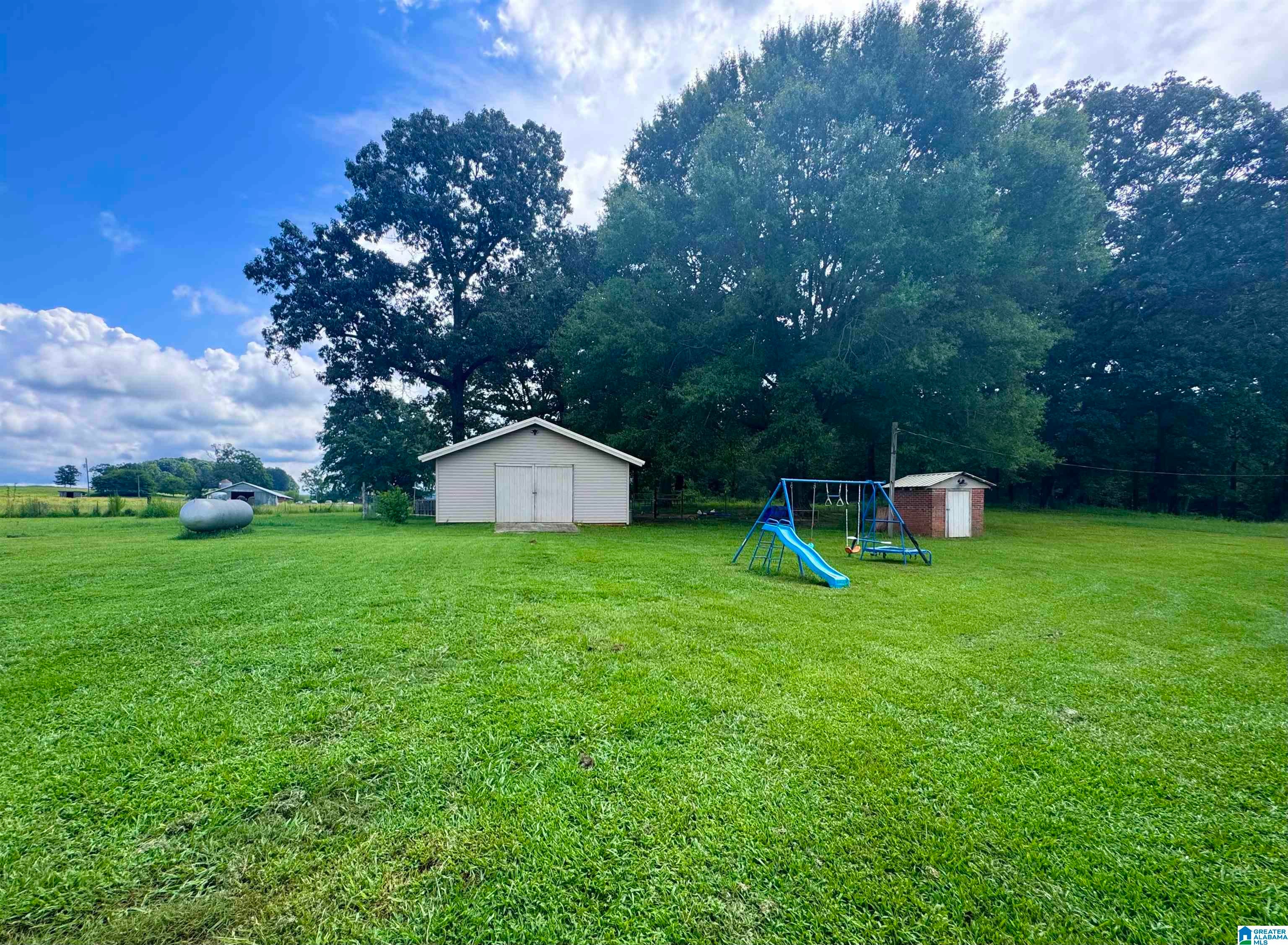 8969 HIGHWAY 431