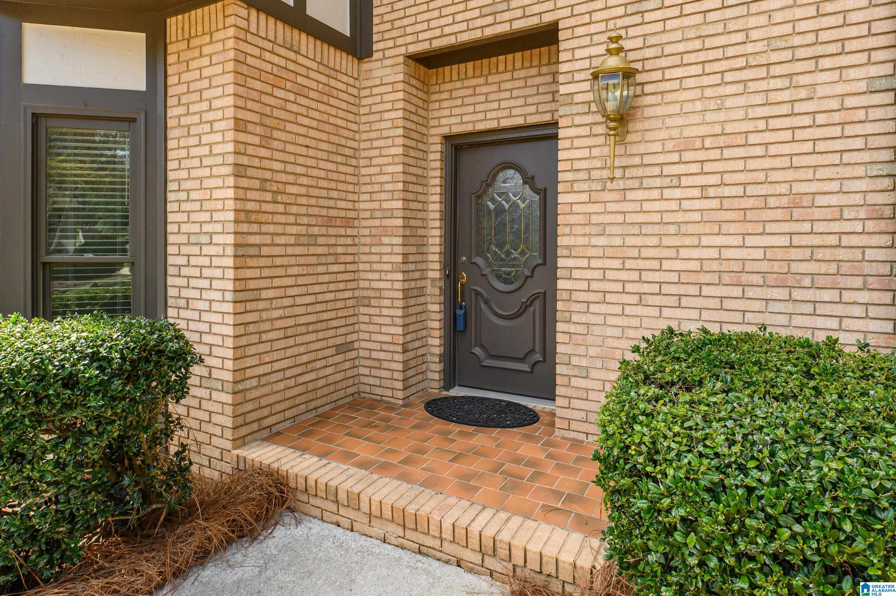 1009 LAKE POINT LANE