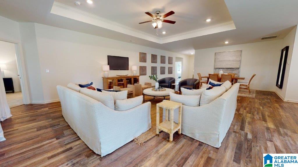 301 POSTRIDER COURT
