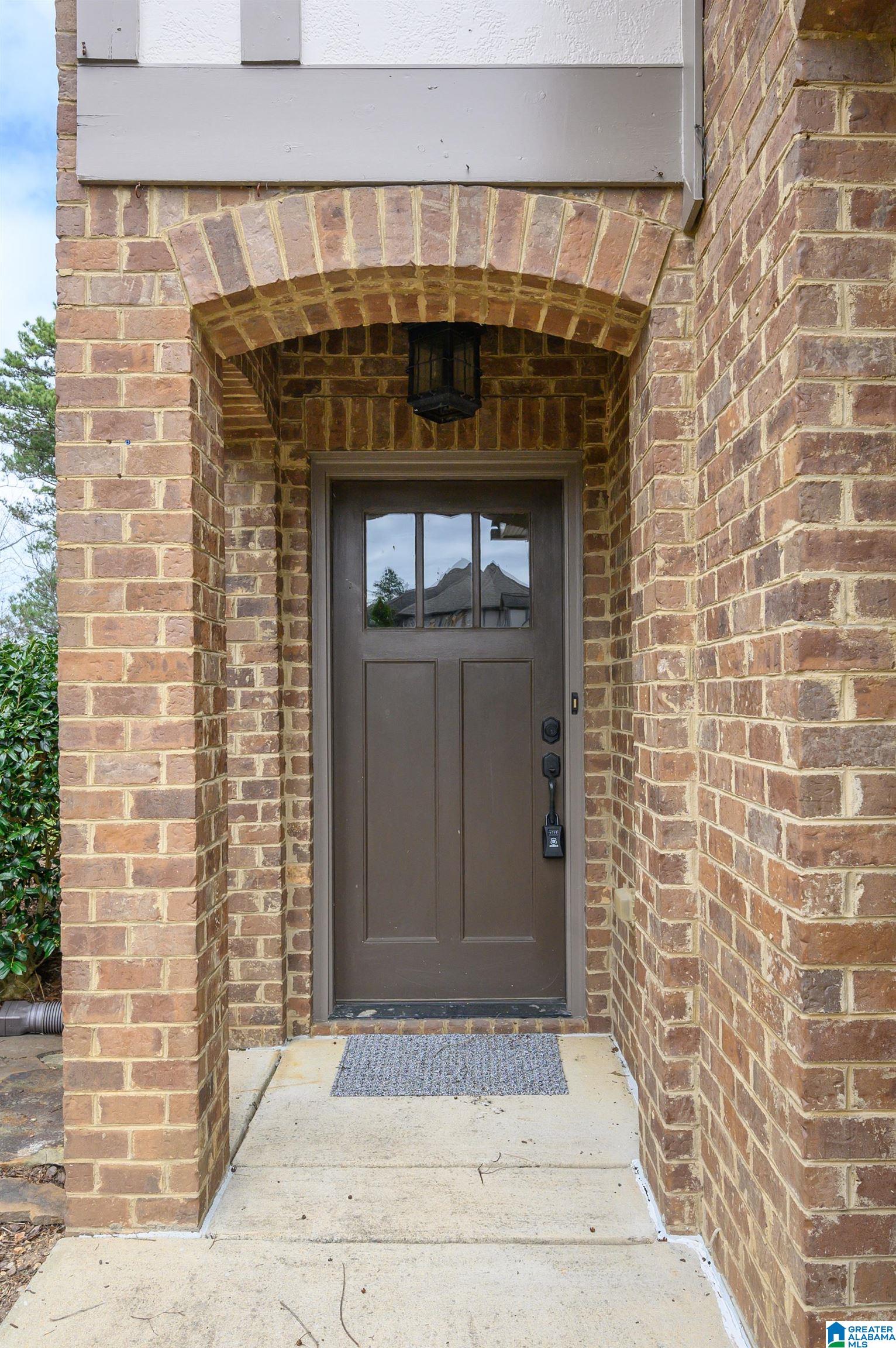 4028 EAGLE RIDGE COURT