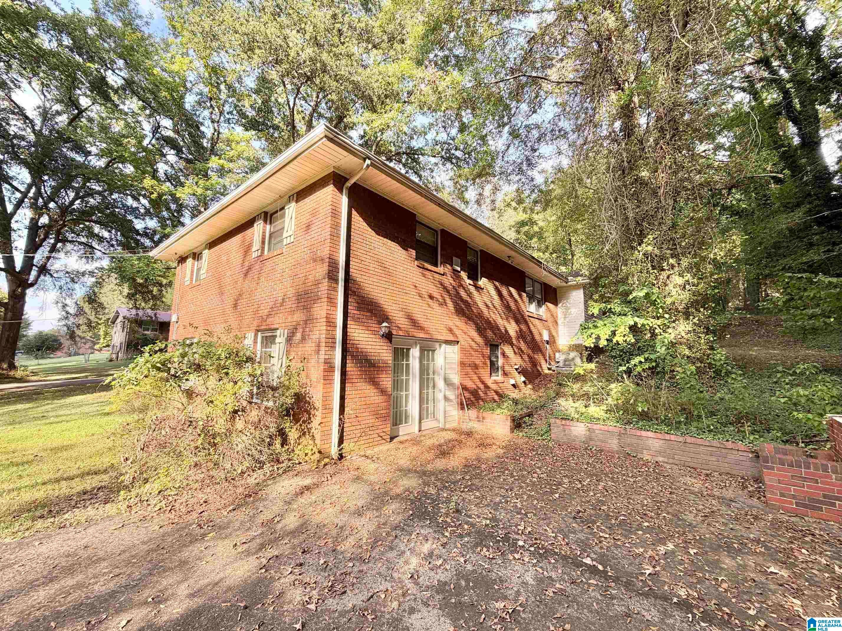 202 RIGGS STREET SW