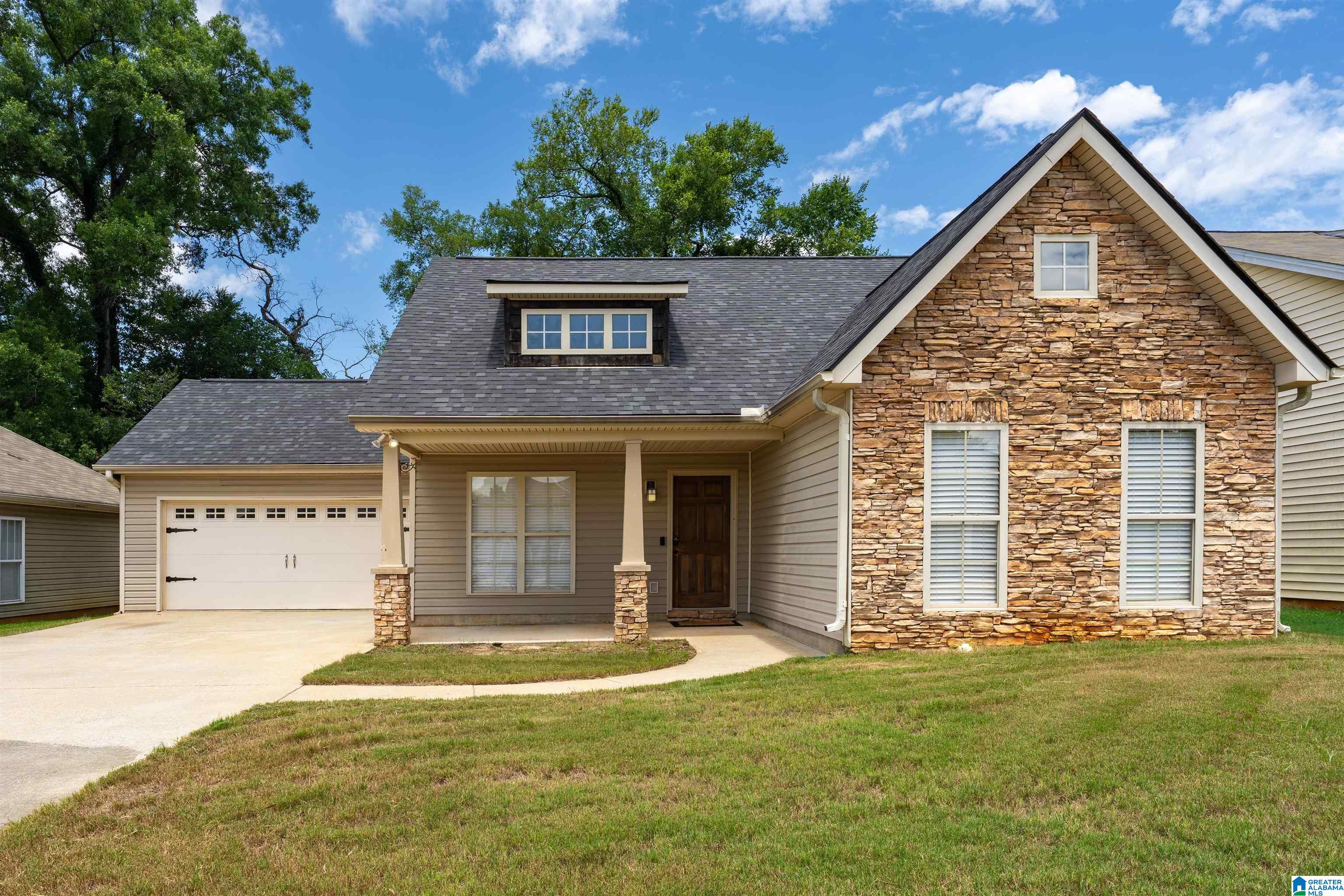 Photo 1 of 26 — 160 STONECREEK PLACE, CALERA, AL 35040