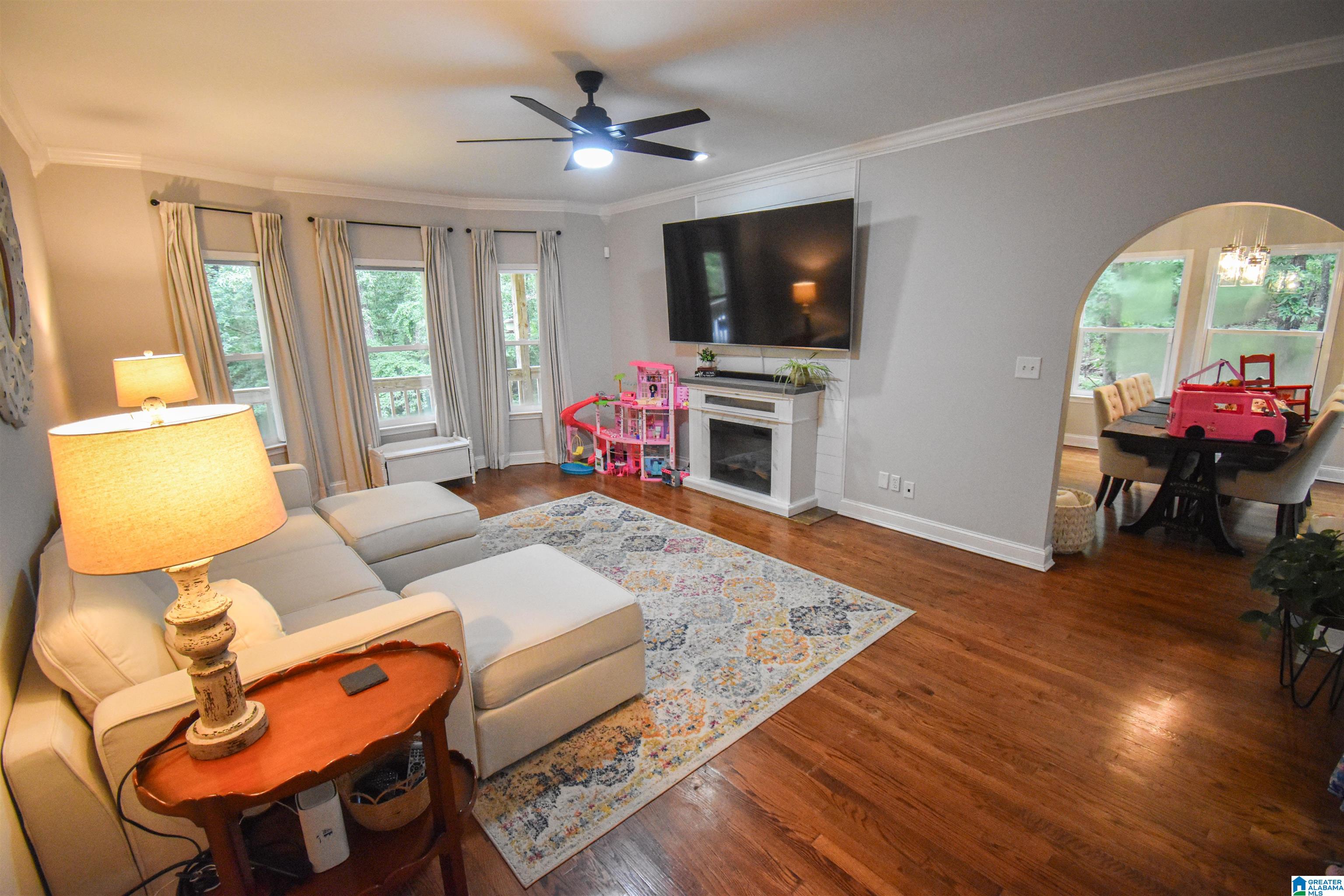 109 INDIAN HILL DRIVE