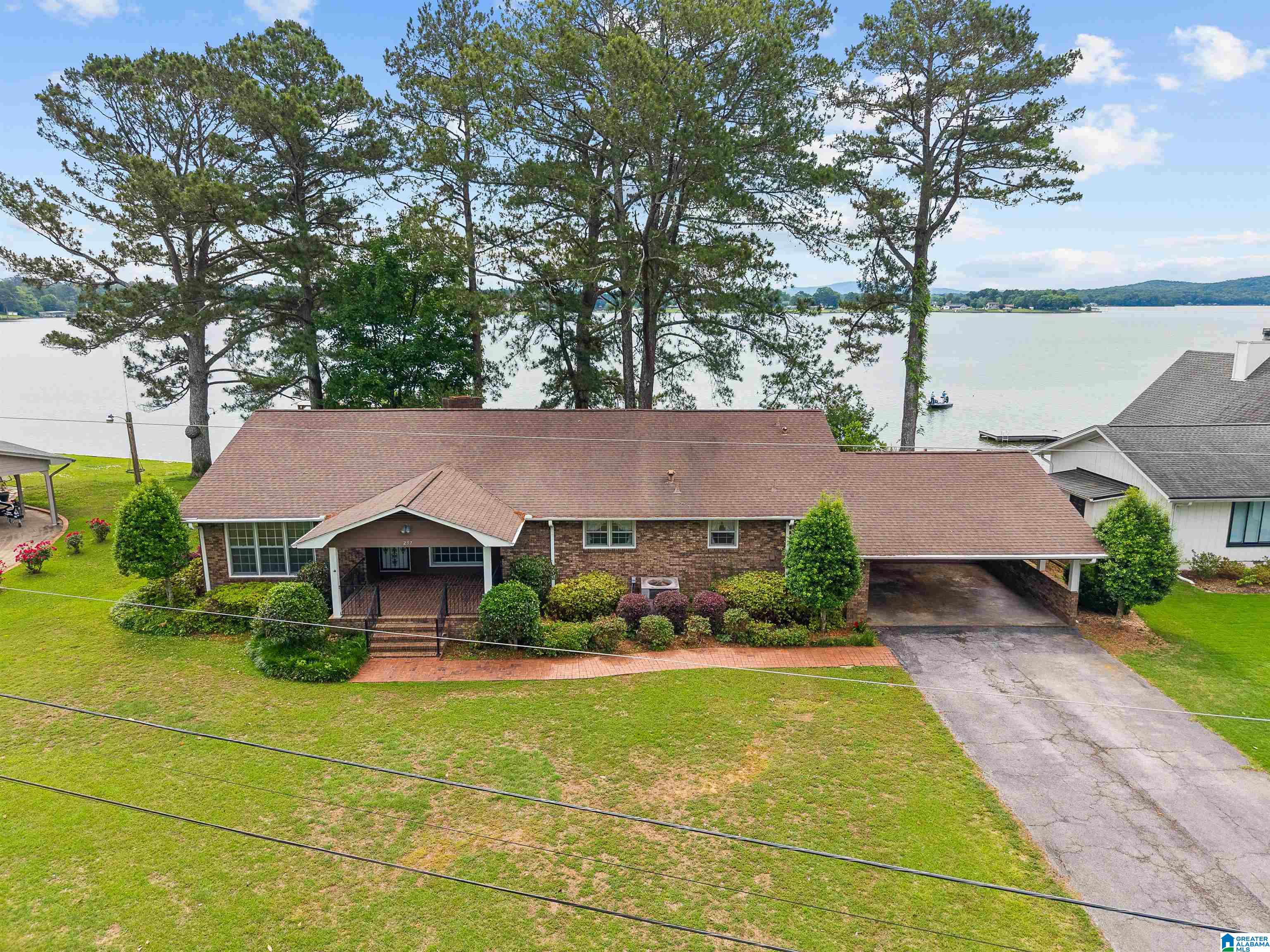 257 ROCK INN POINT