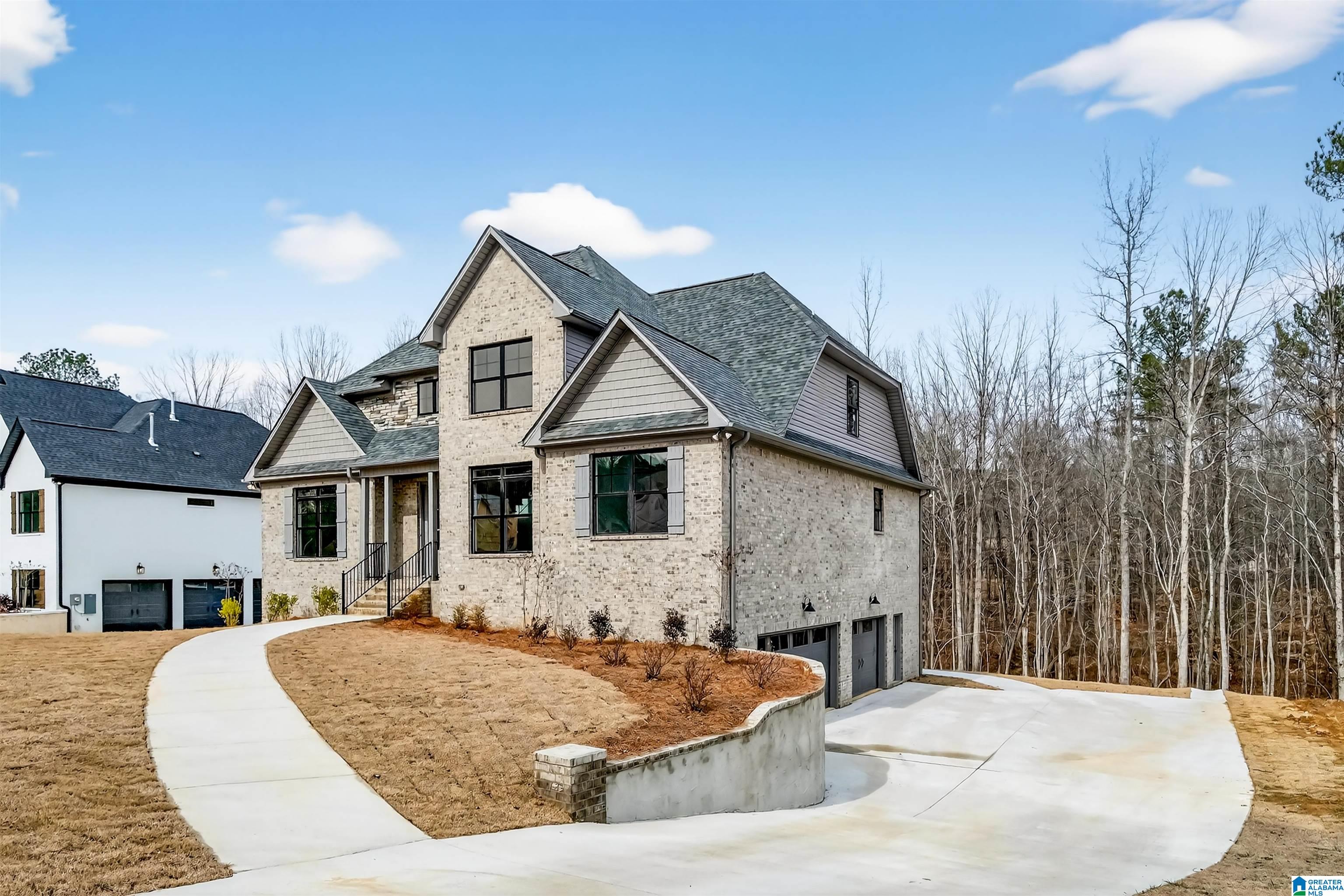 1118 GREY OAKS VALLEY