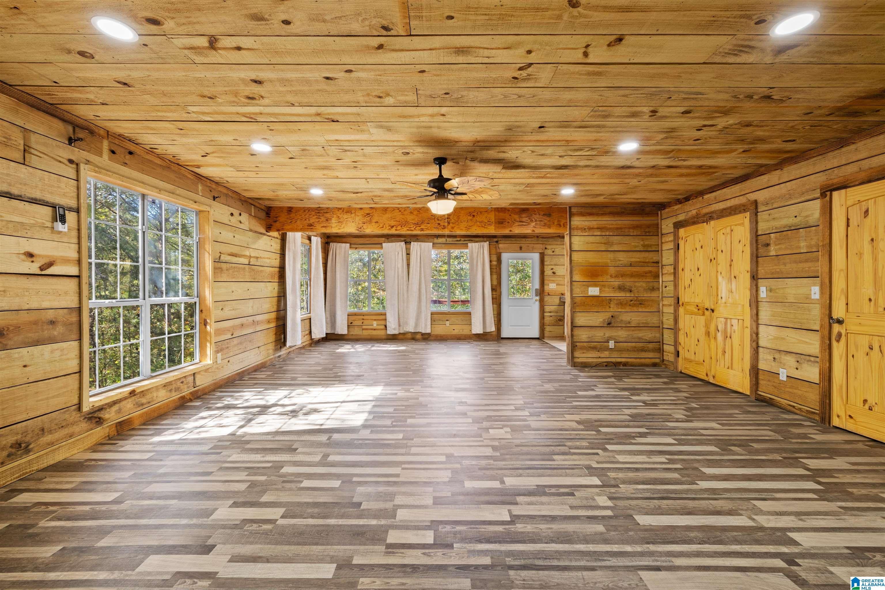 359 LAKESHORE LANE