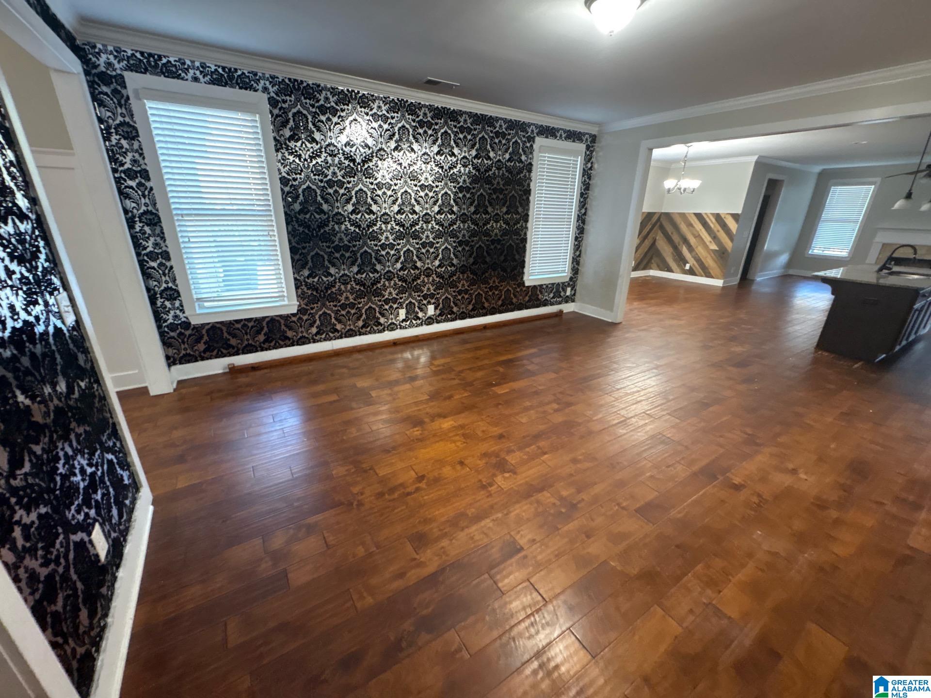 435 LAKE RIDGE DRIVE