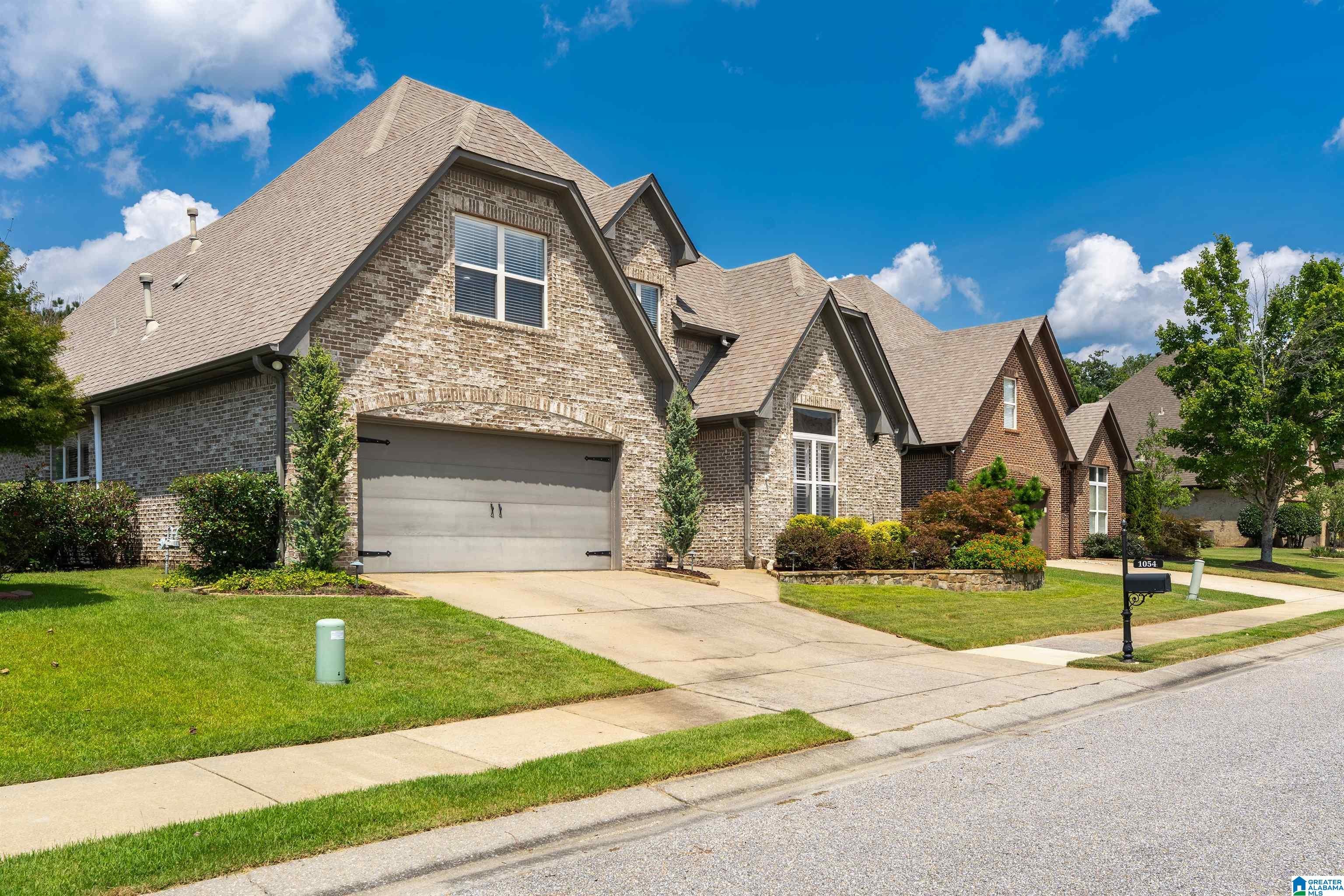 1054 DUNNAVANT PLACE