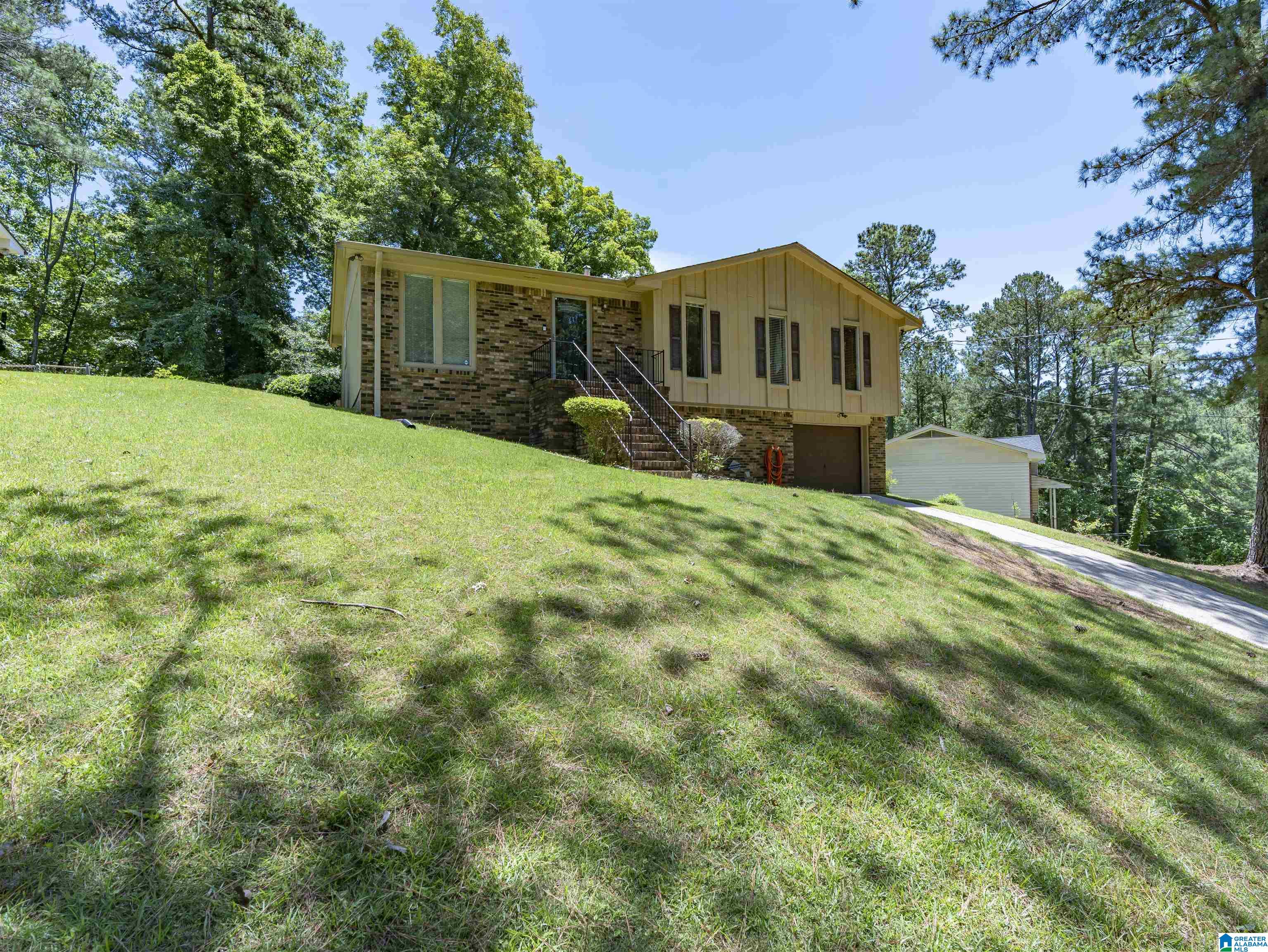 537 CONWAY LANE