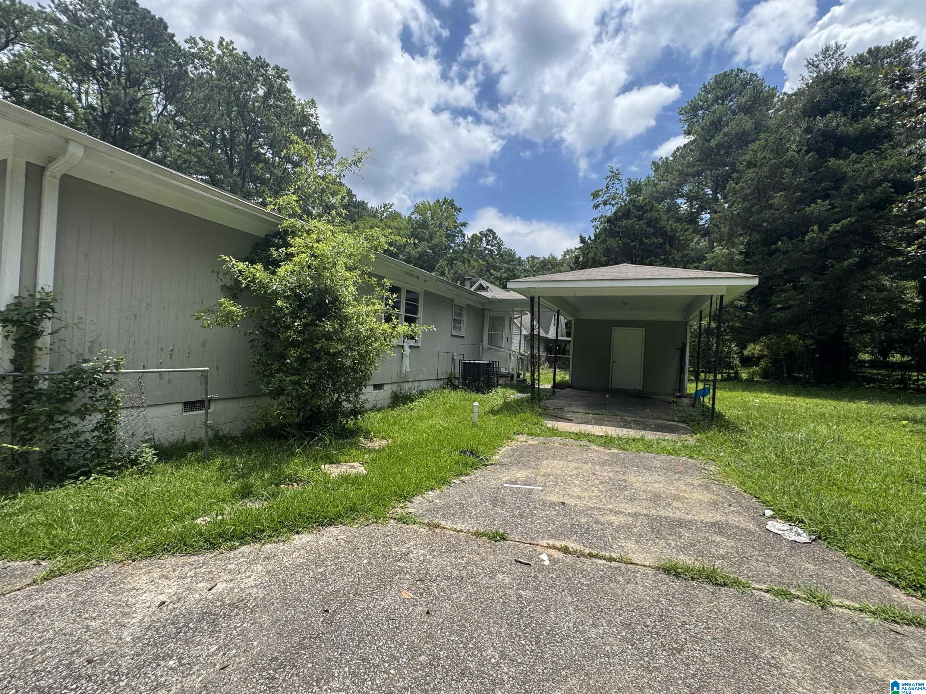 781 VAUGHN CIRCLE