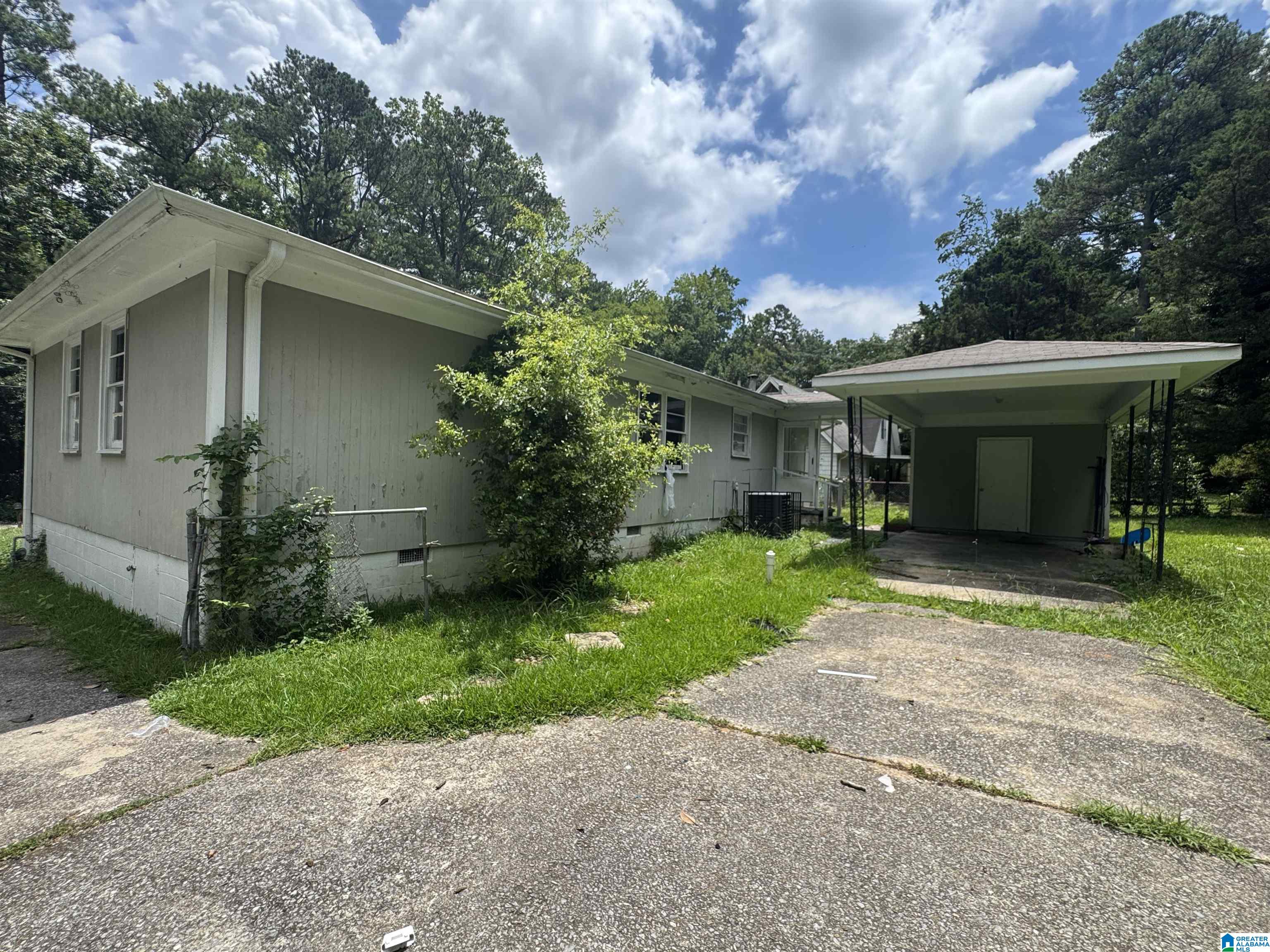 781 VAUGHN CIRCLE