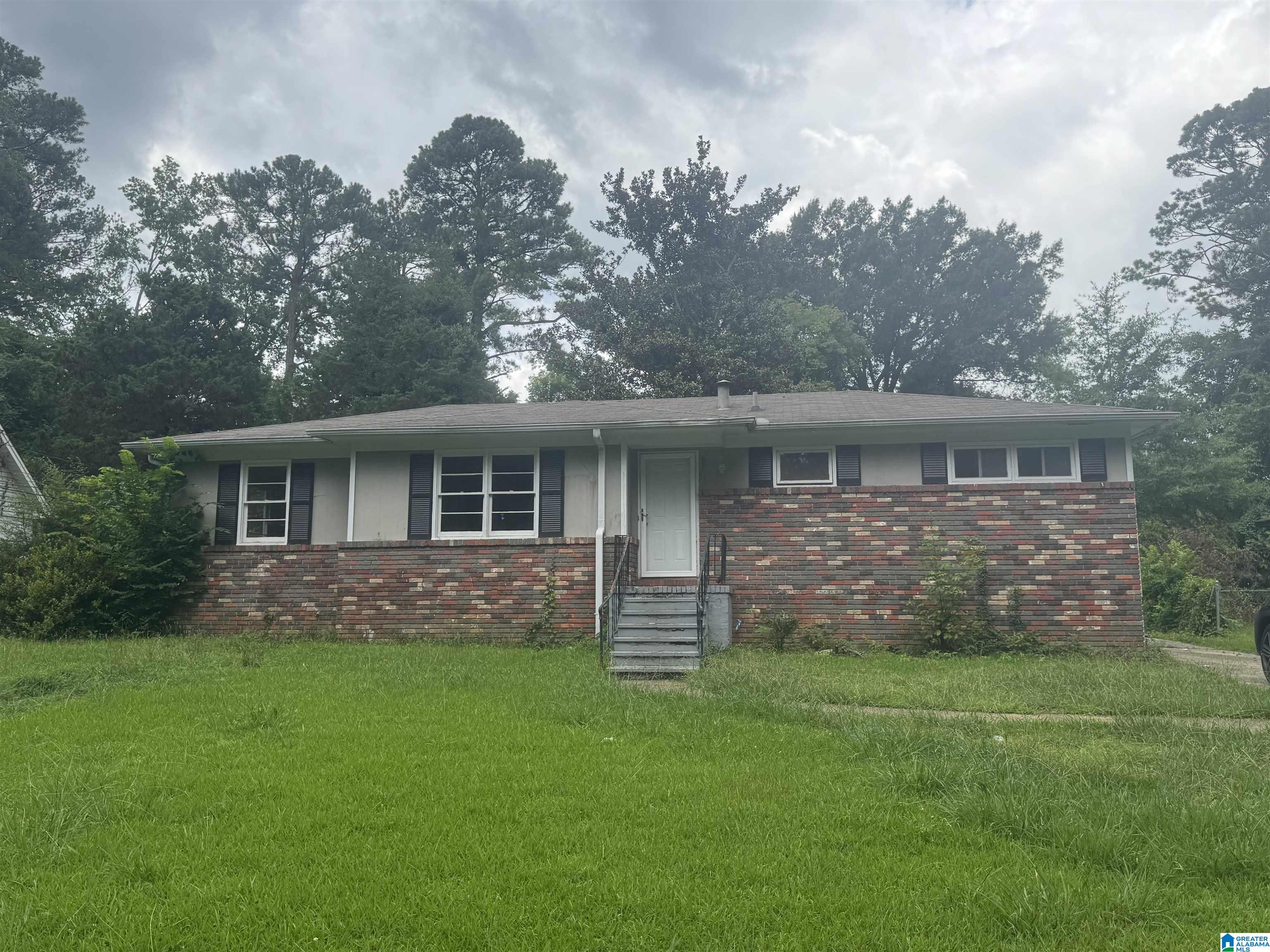 781 VAUGHN CIRCLE