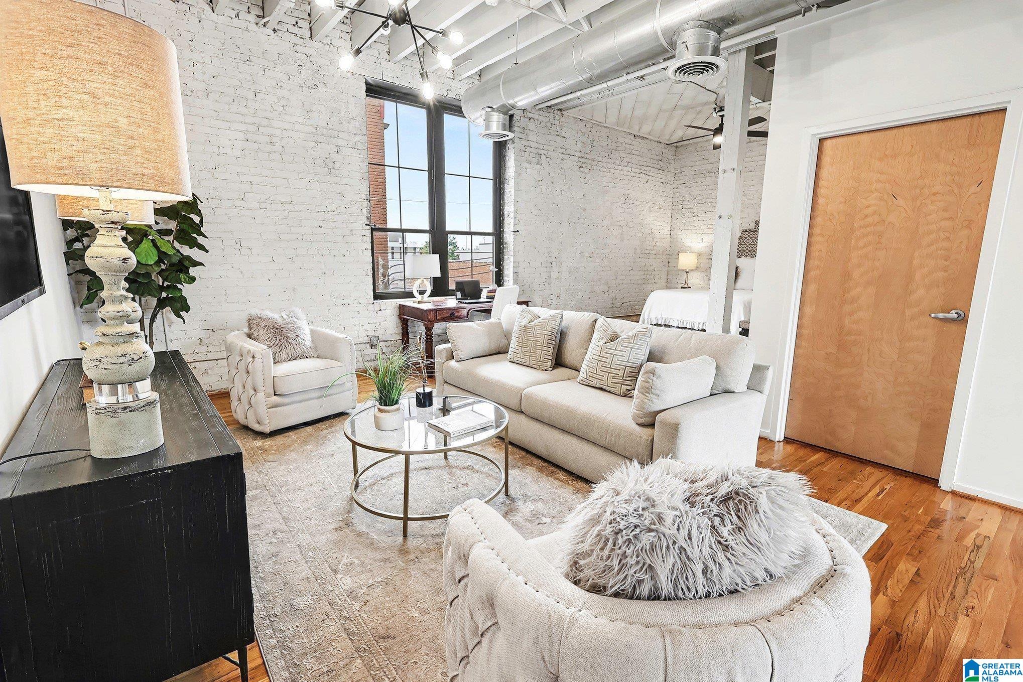 2412 2ND AVENUE N 26