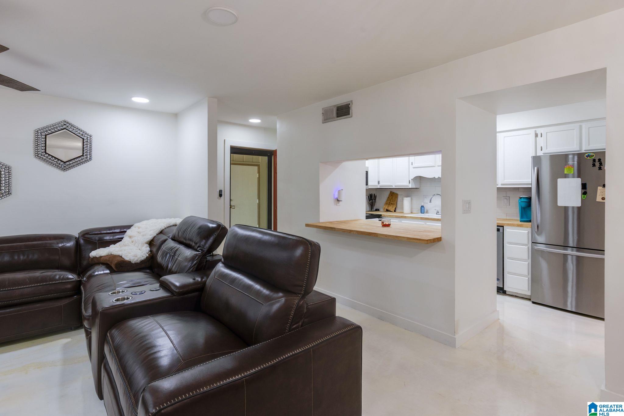 301 GABLES DRIVE 301